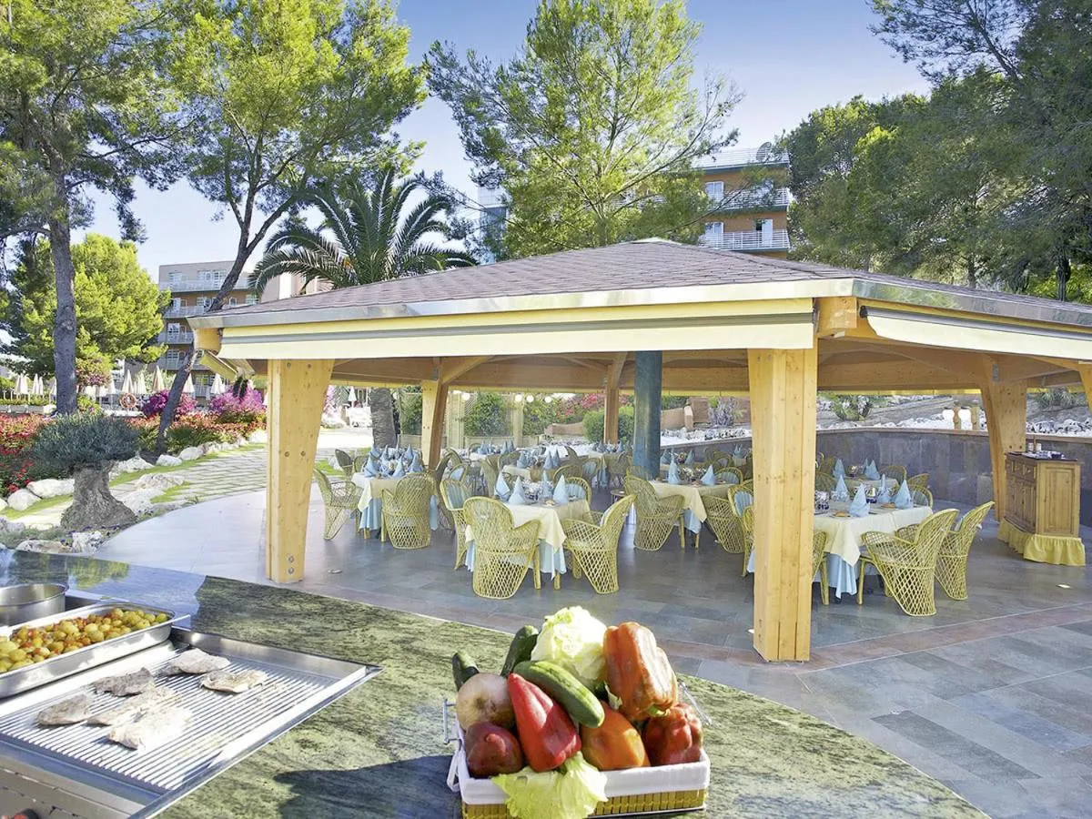 Restaurant/places to eat in Ona Palmira Paradise Paguera