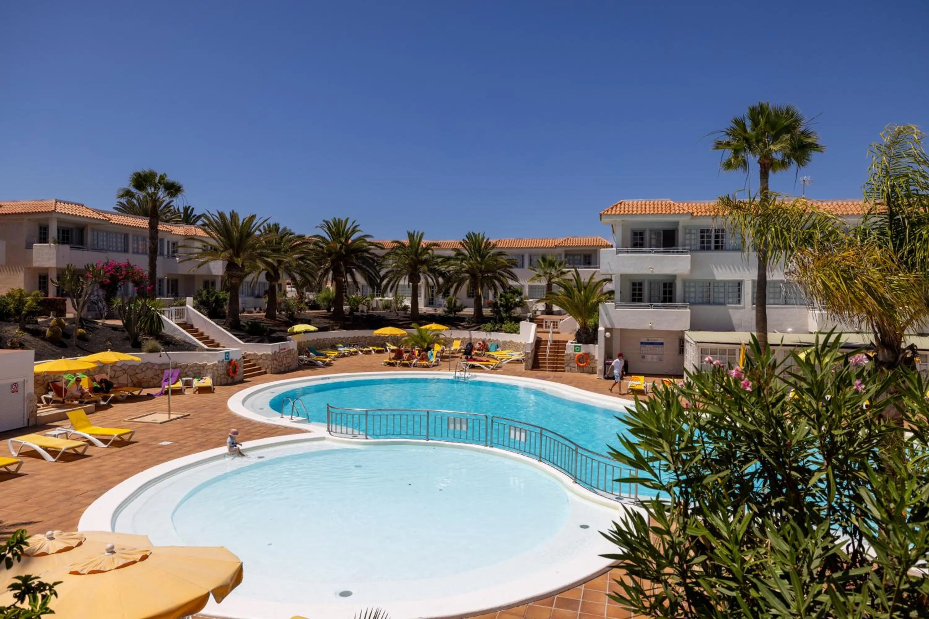 Swimming pool in Fuentepark Apartments