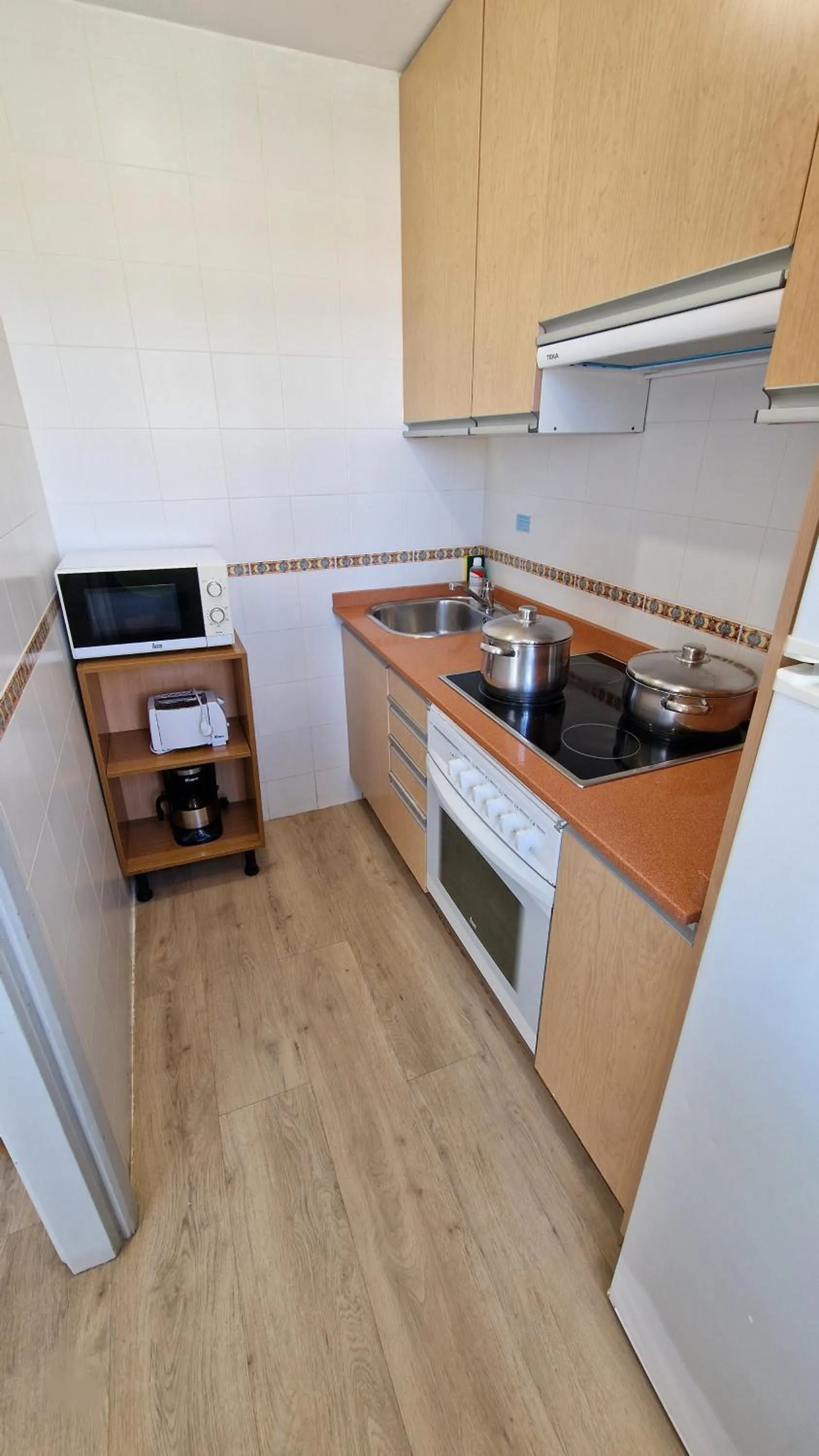 kitchen in Fuentepark Apartments