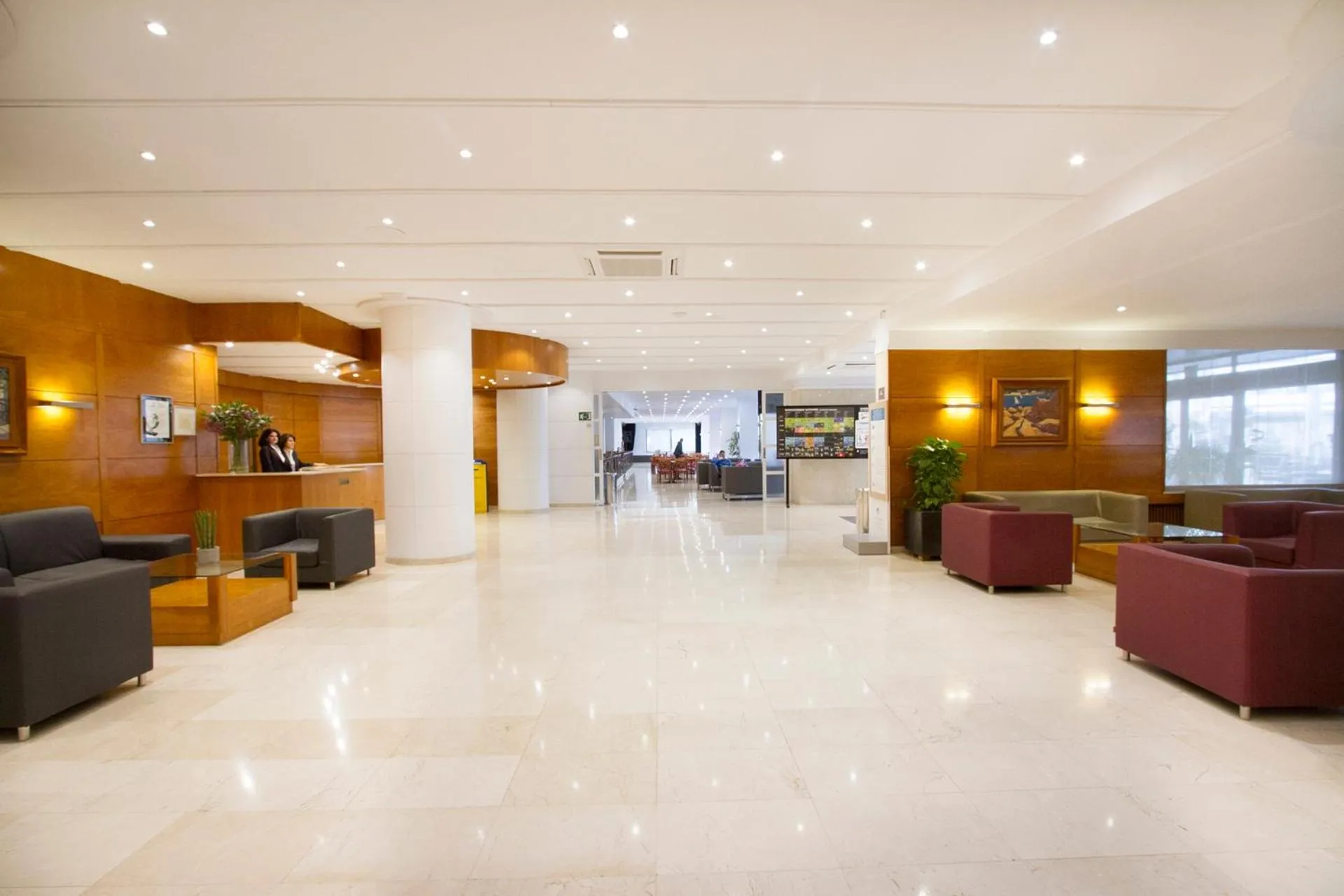 Lobby or reception in Hotel Gran Garbi & AquaSplash