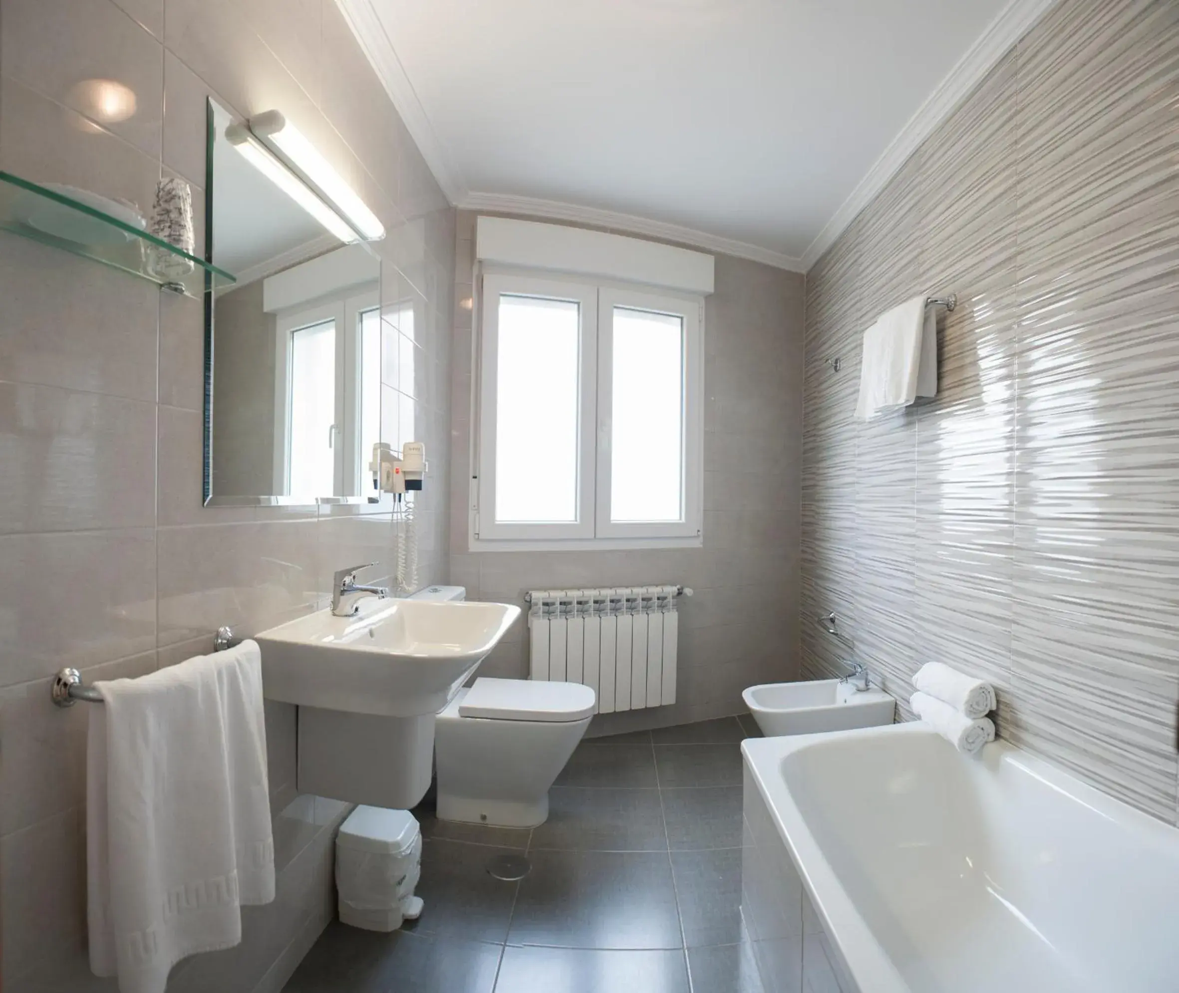 Twin Room - single occupancy in Hotel San Lorenzo Twin Room - single occupancy in Hotel San Lorenzo