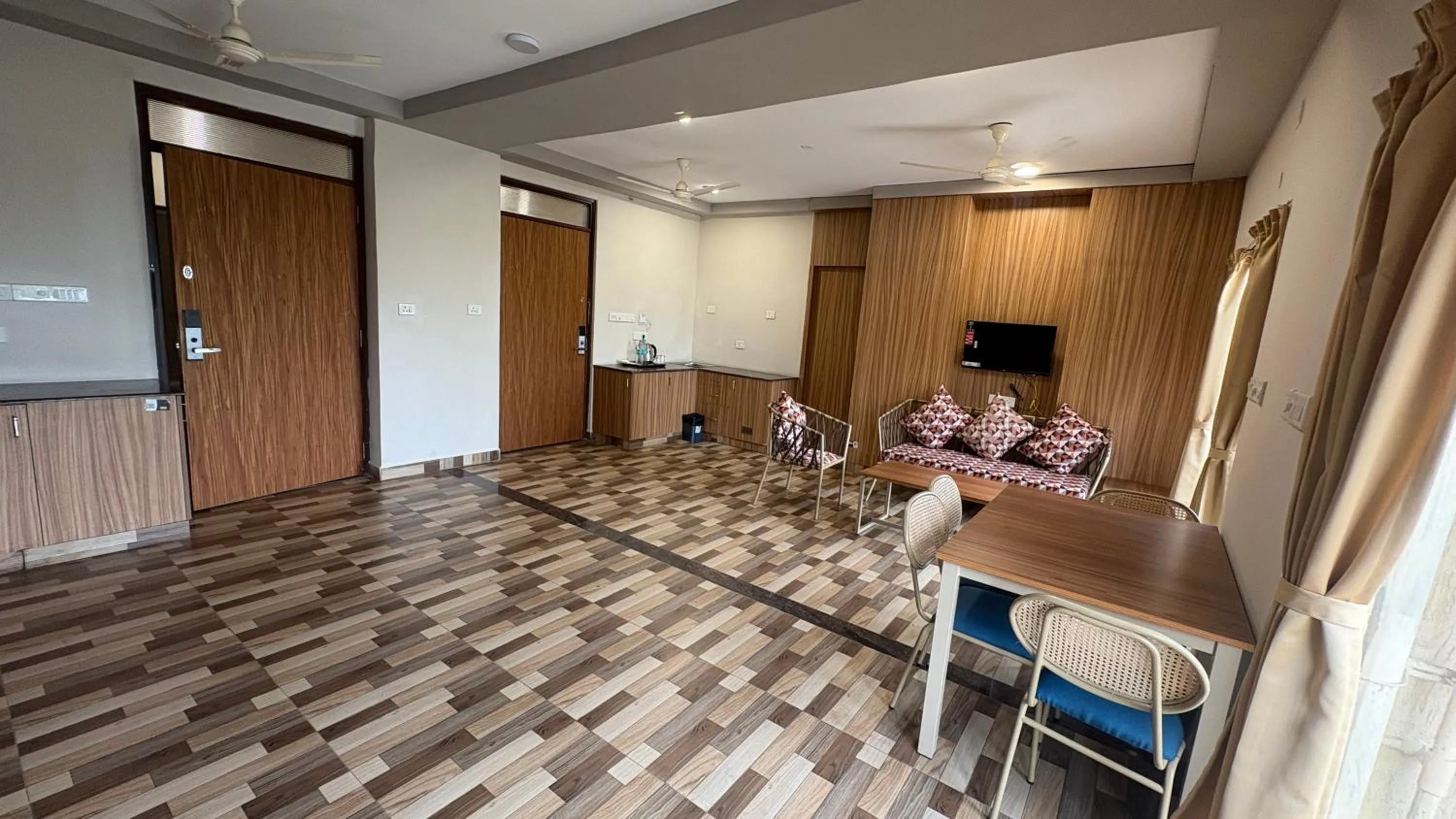 Living room in PGC Chennai Resort & Club By SSS