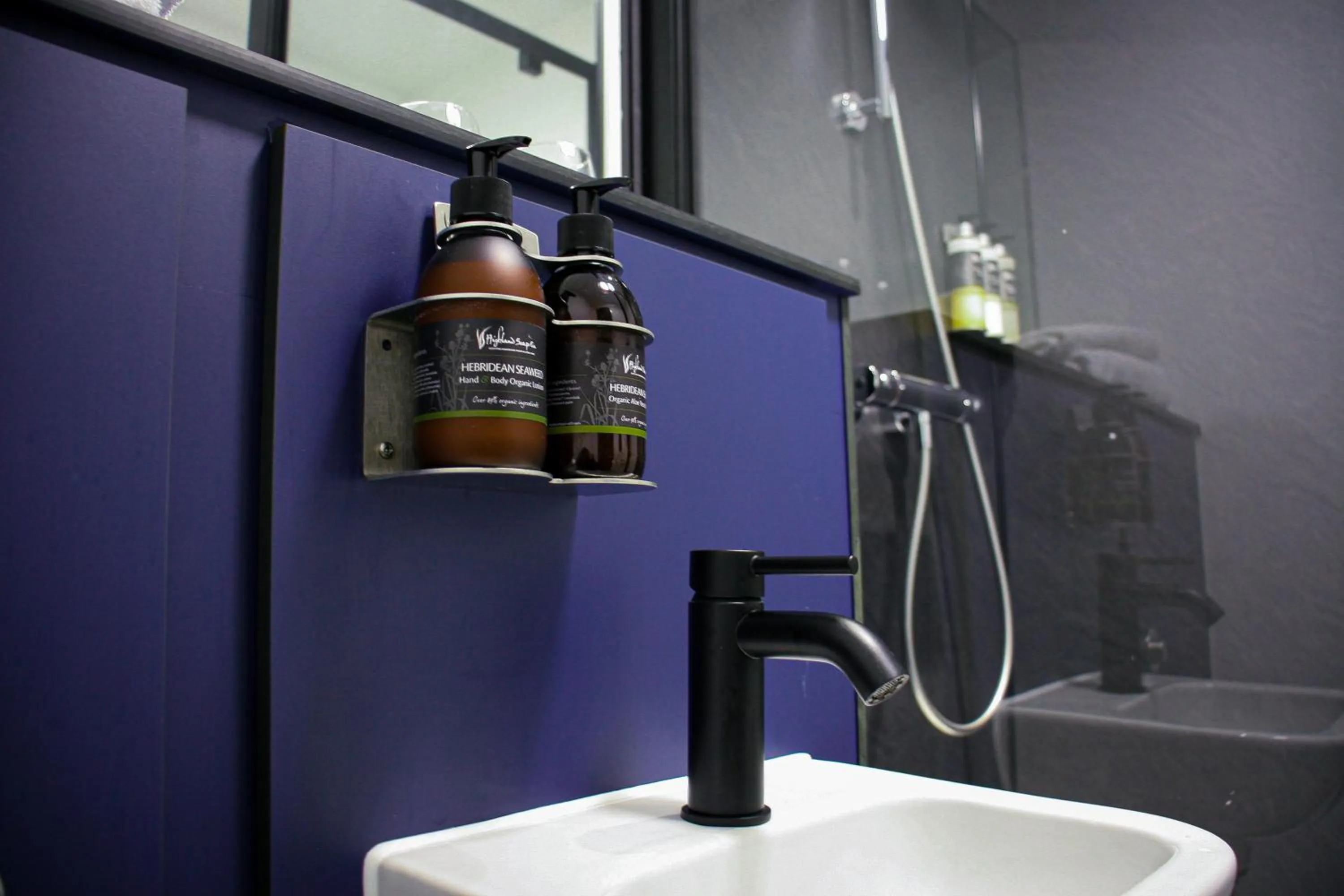 Shower in The Base Camp Hotel, Nevis Range