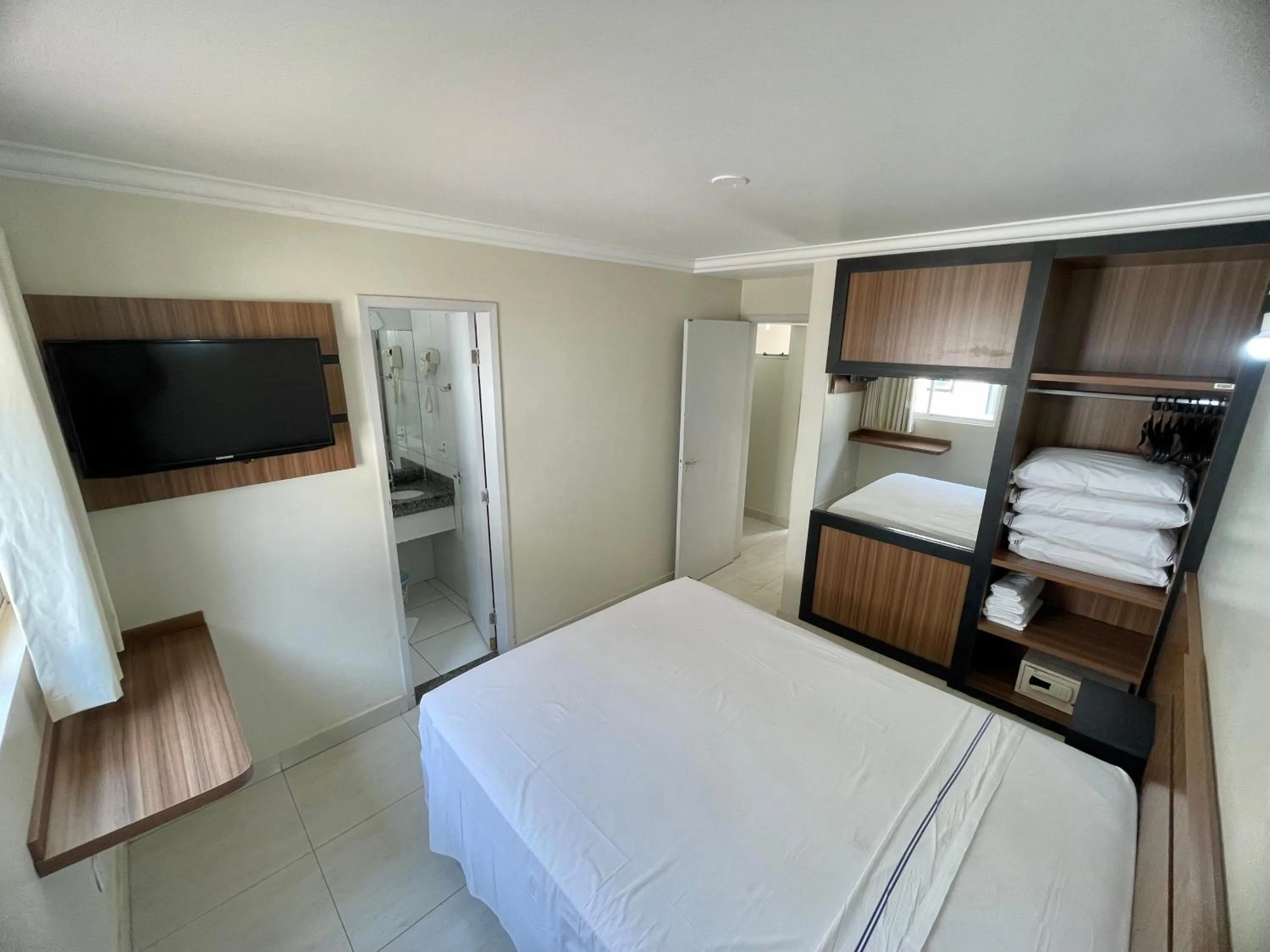 Photo of the whole room, Bed in Diroma Resort com um dia no Acqua Park