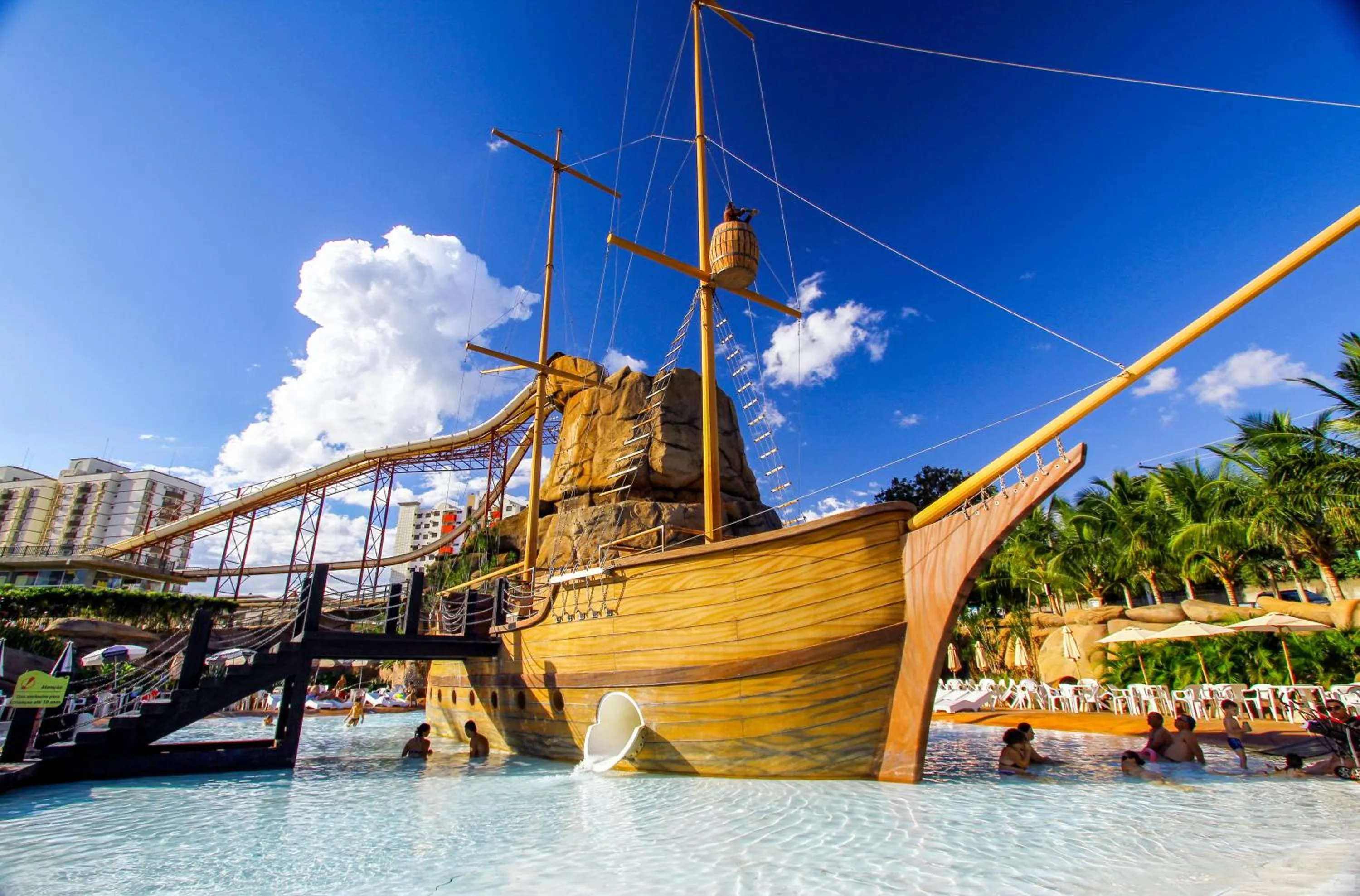 Diroma Resort com um dia no Acqua Park