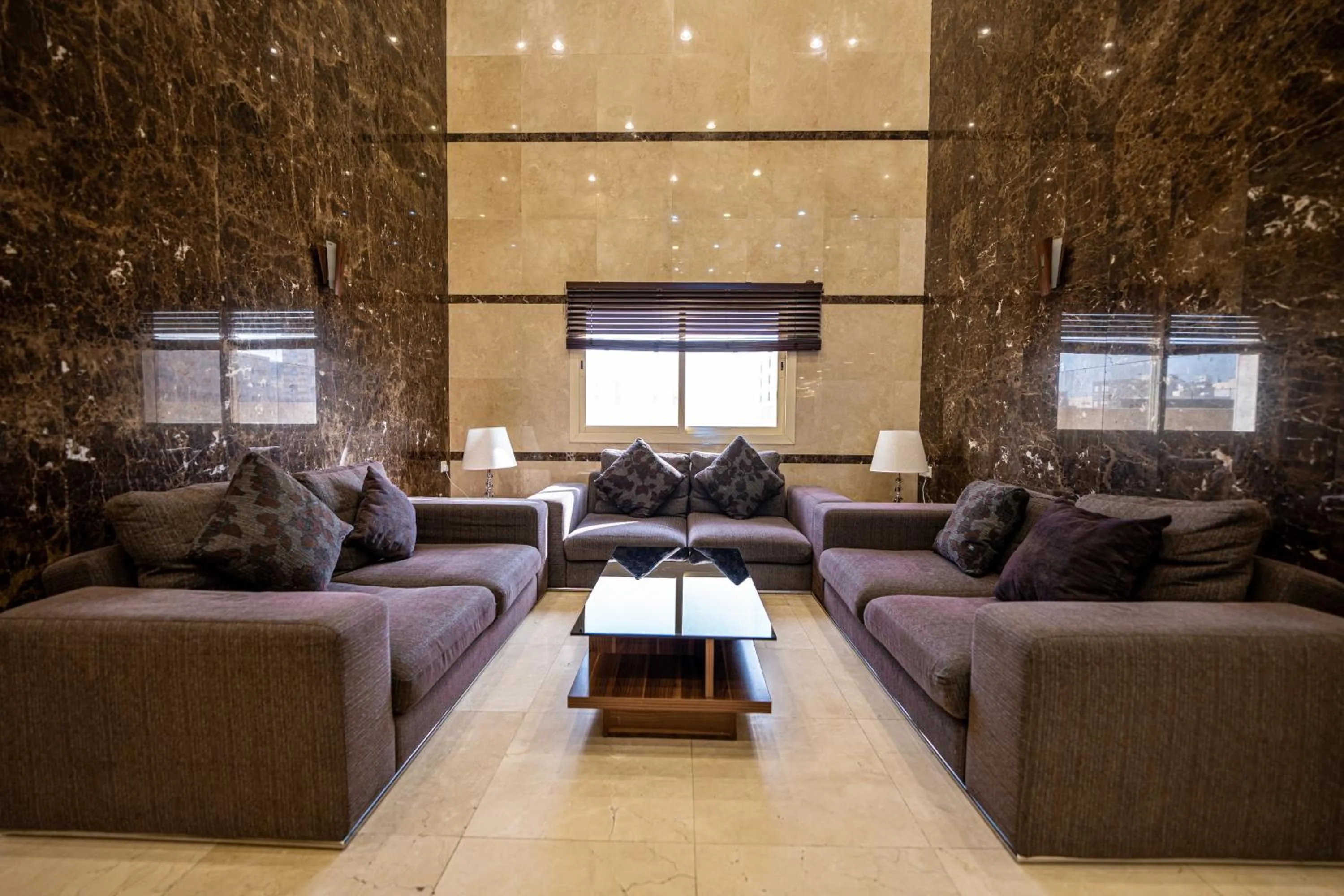Lobby or reception in Snood Al Azama Hotel