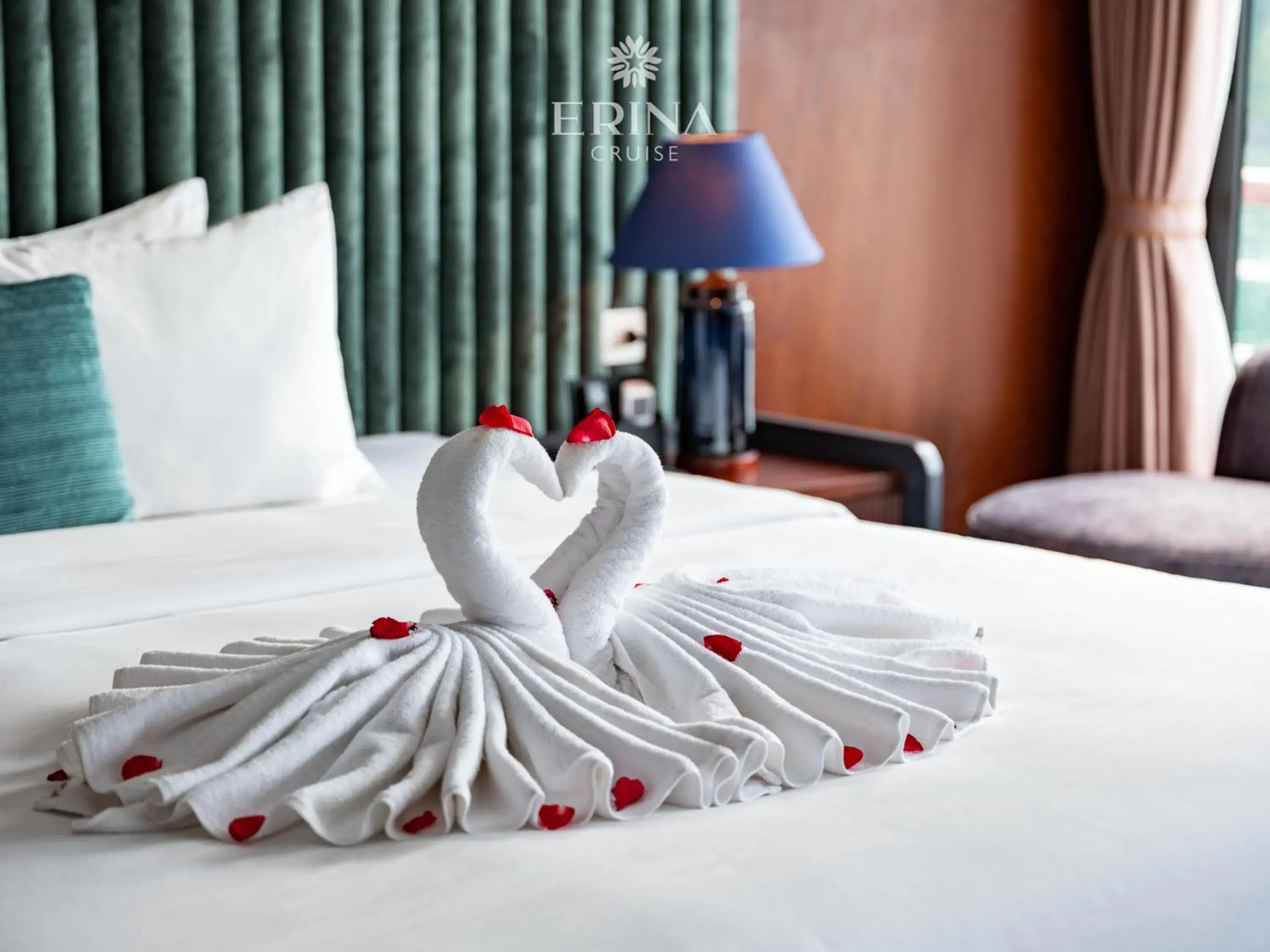 Decorative detail, Bed in Erina Cruise by HAG Decorative detail, Bed in Erina Cruise by HAG