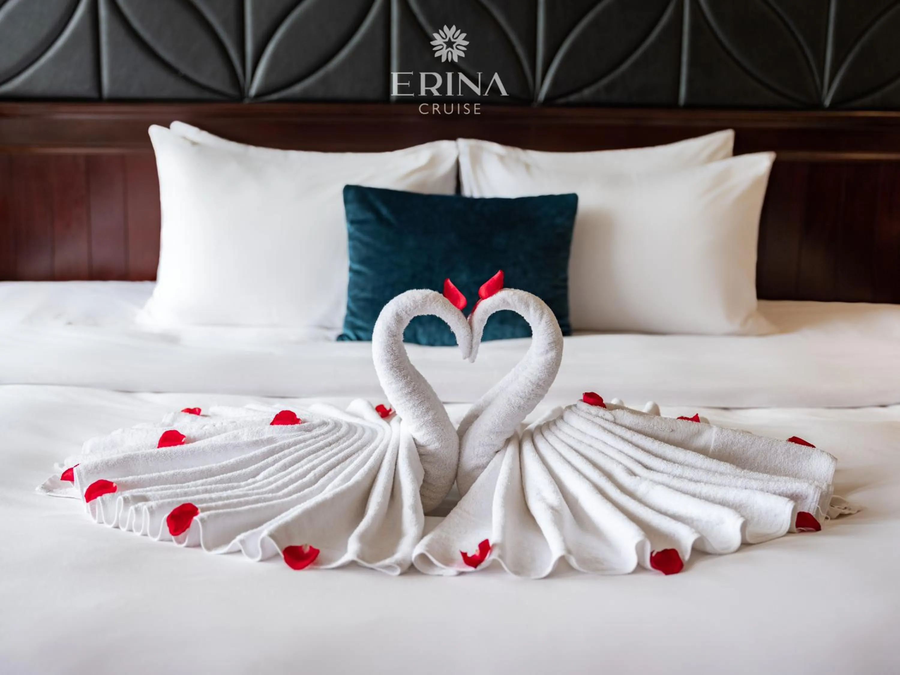 Decorative detail, Bed in Erina Cruise by HAG