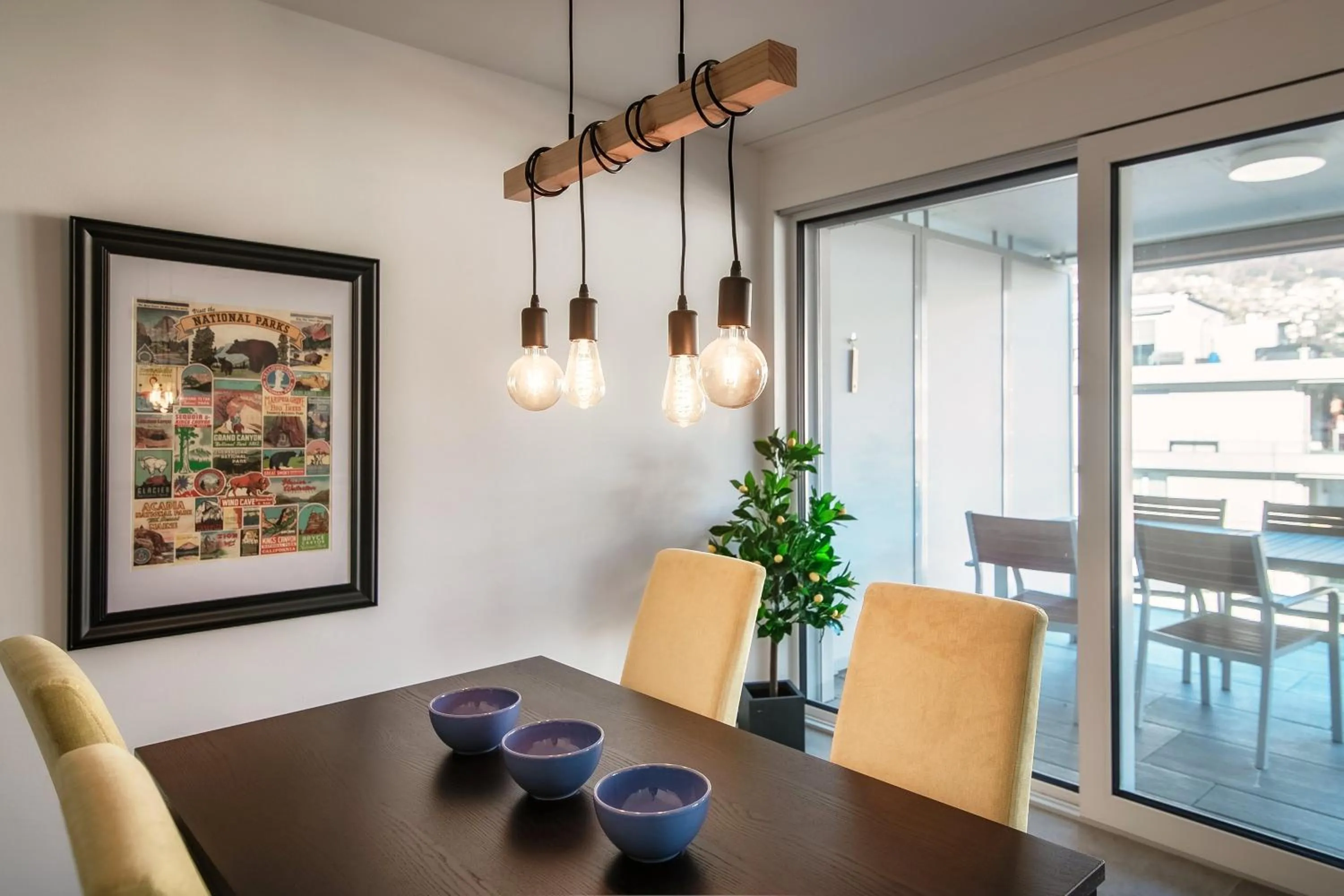 Seating area in Casa Leini by Quokka 360 - two-bedroom apartment 3 minutes from Lido di Locarno