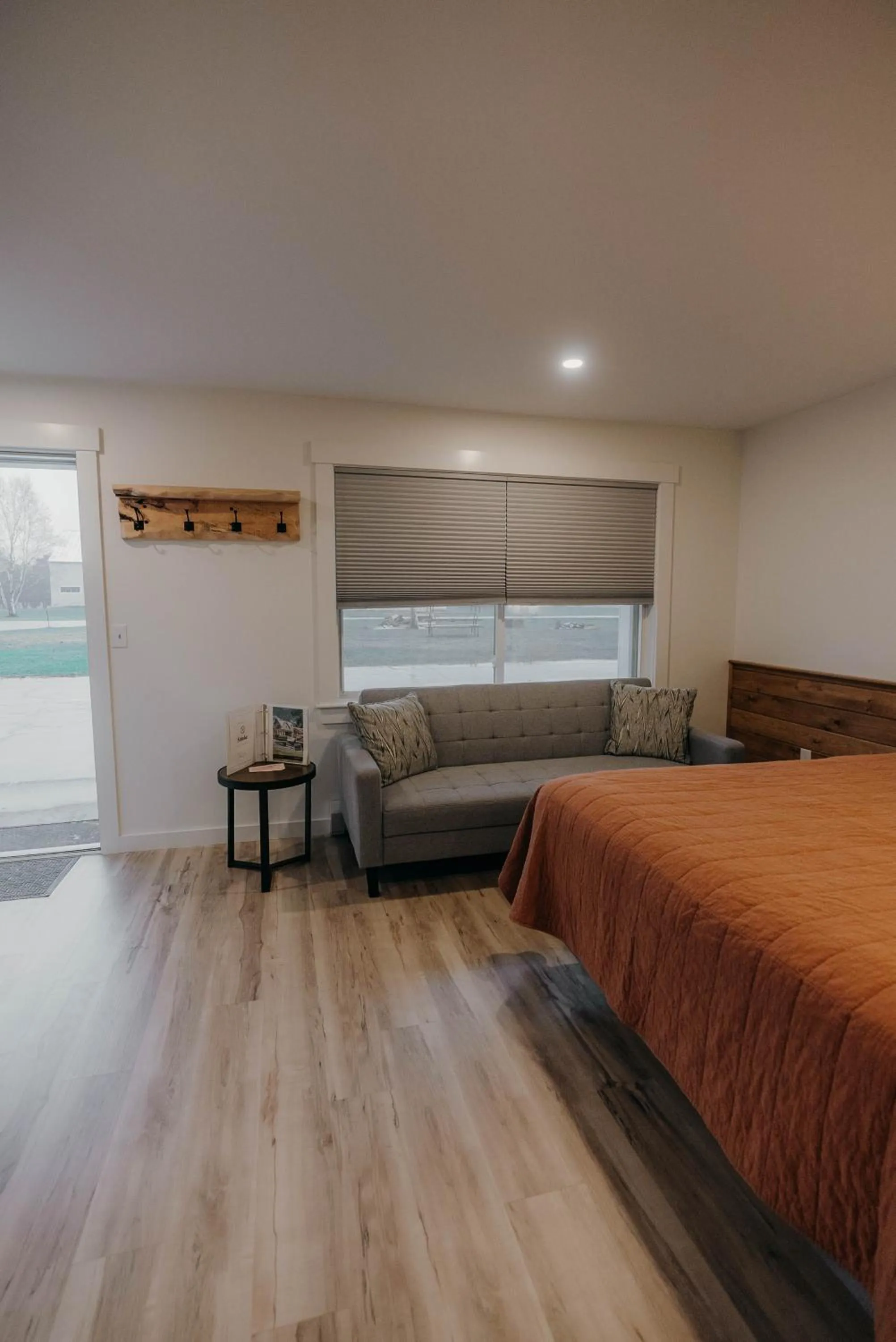 Bed in Bingham Motor Inn