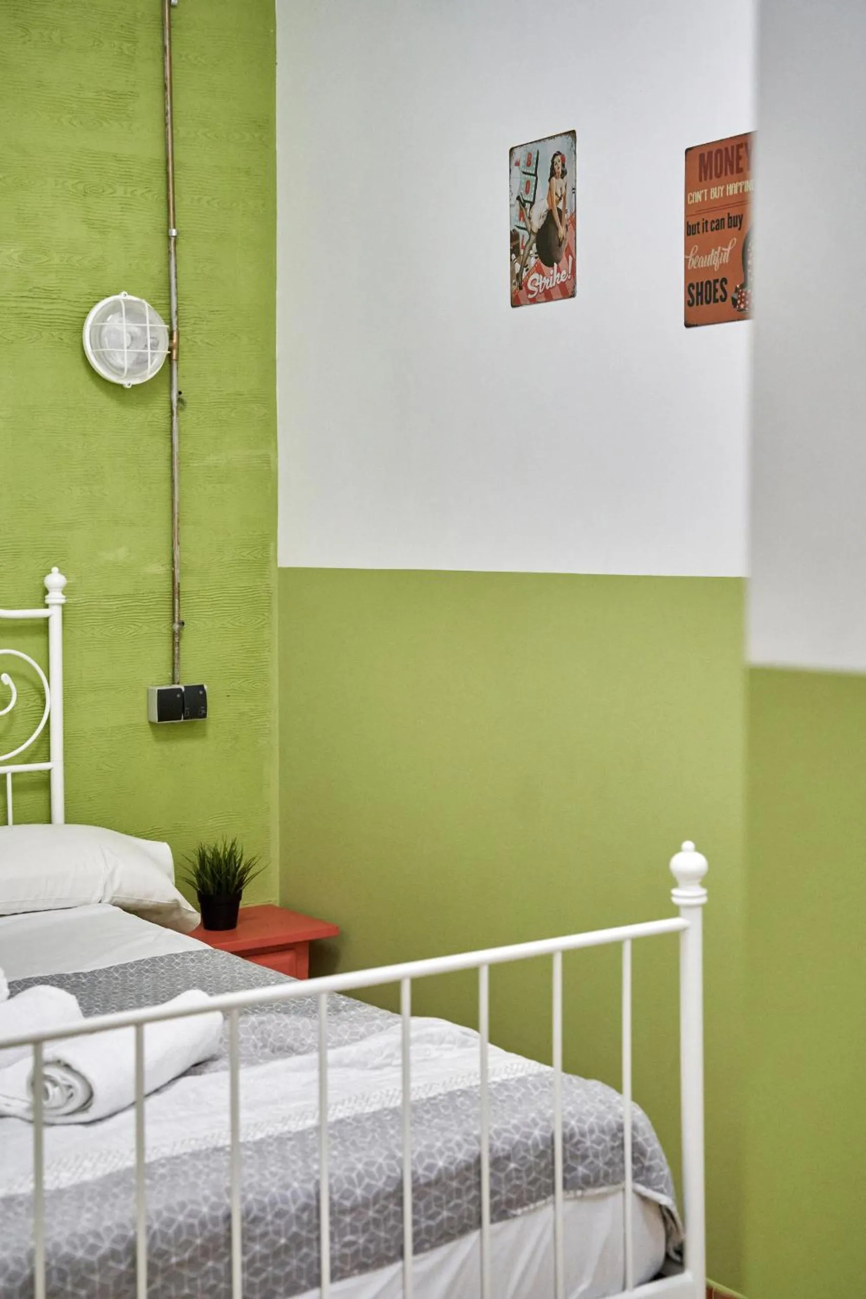 Bed in LOFT HOSTAL Group