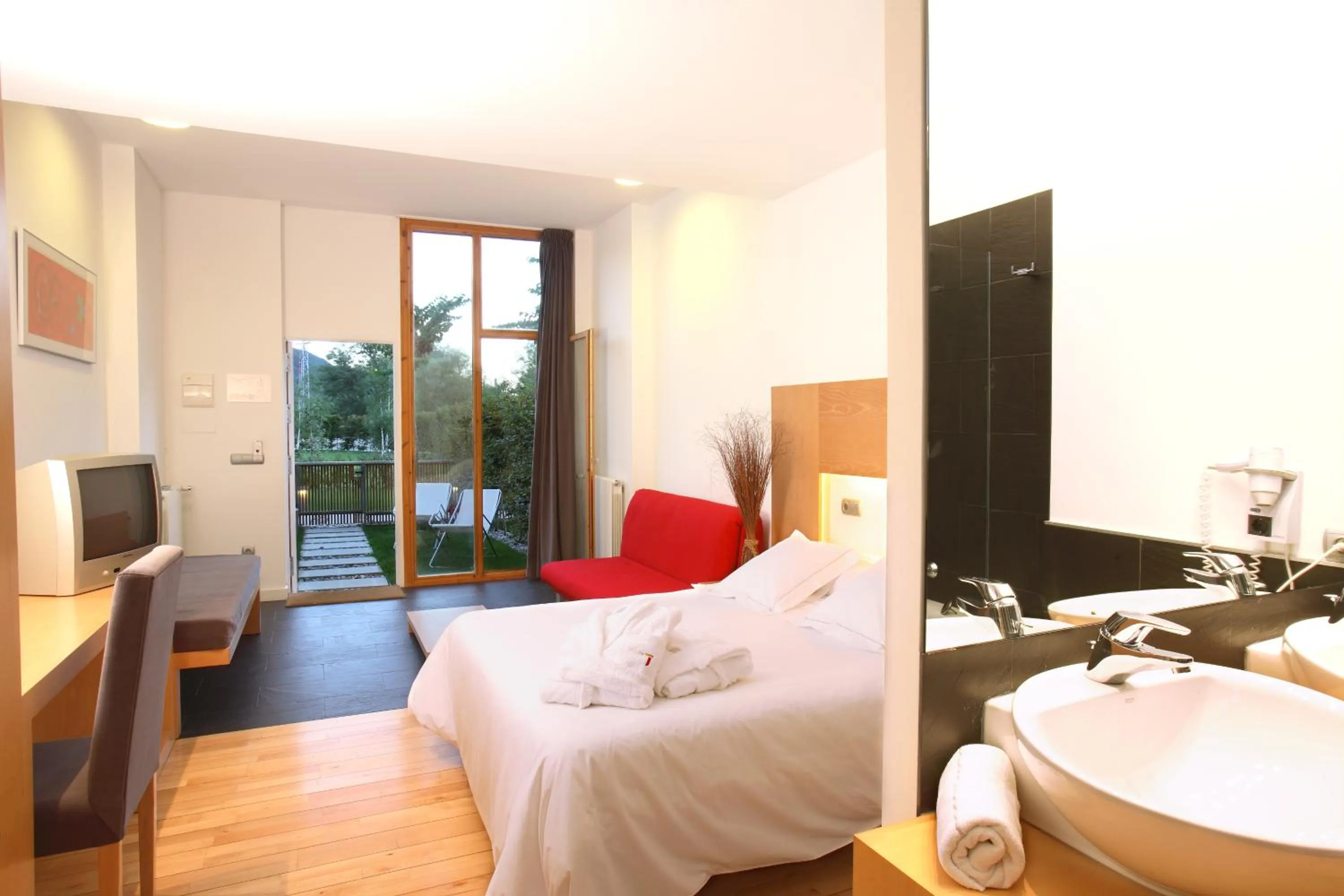 Toilet, Bed in Tierra de Biescas