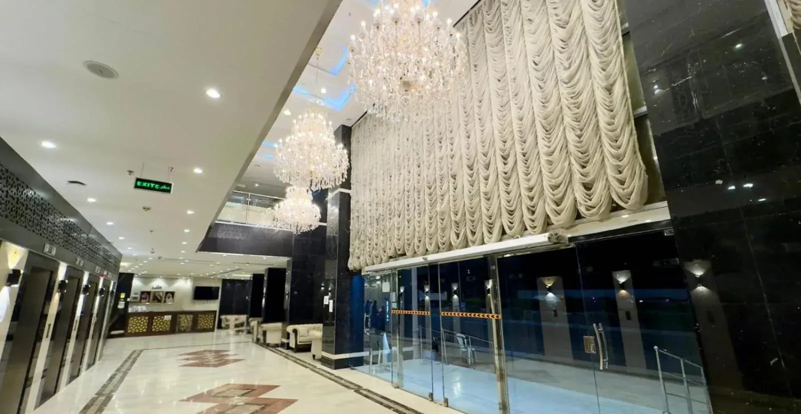 Property building in Waseem Al Azizia Hotel Property building in Waseem Al Azizia Hotel