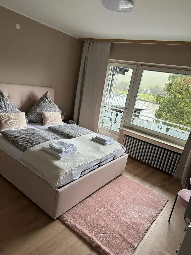 Double Room with Balcony - single occupancy in Hotel Gonzlay Double Room with Balcony - single occupancy in Hotel Gonzlay