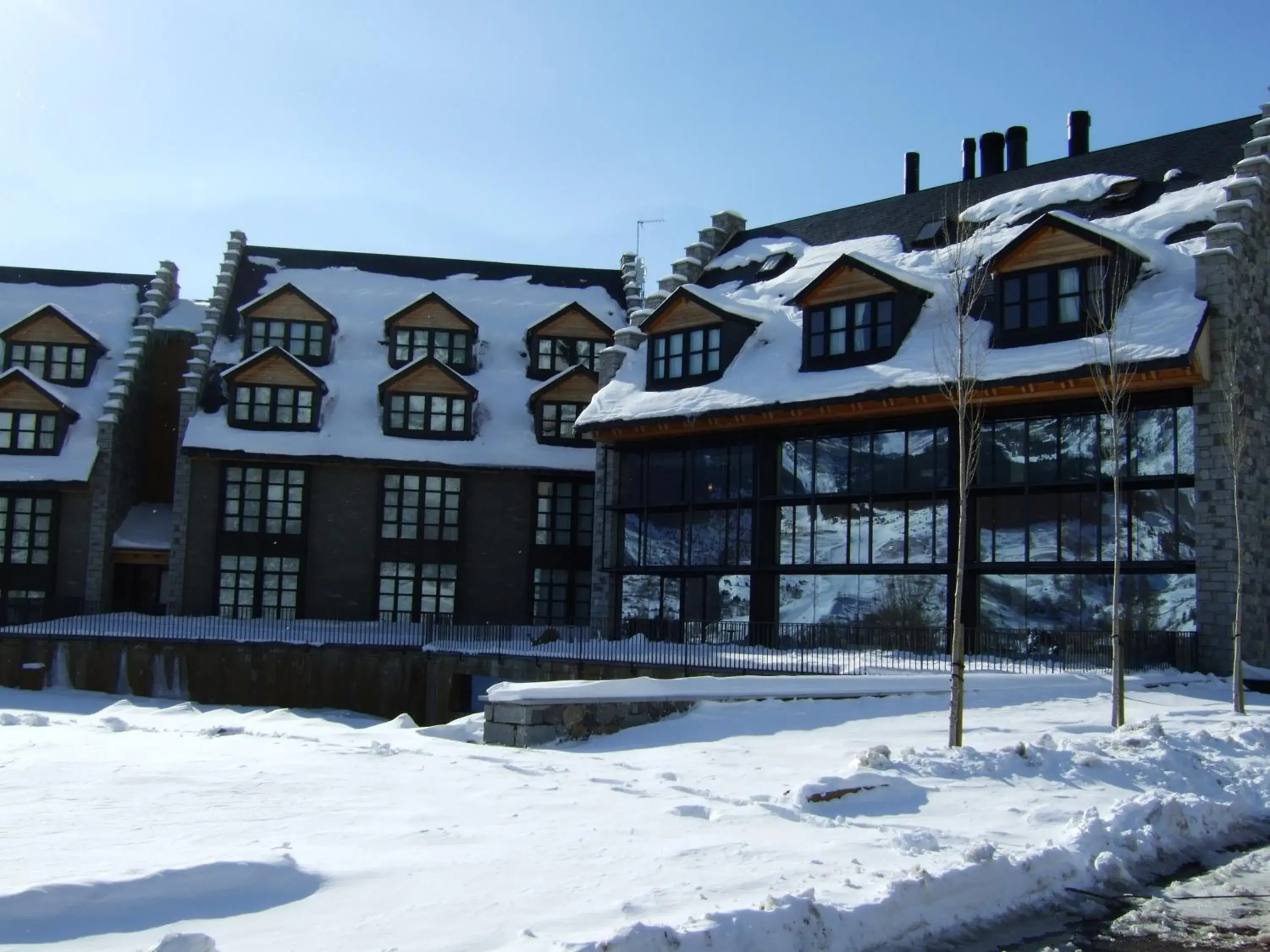 Facade/entrance in HG Cerler Facade/entrance in HG Cerler