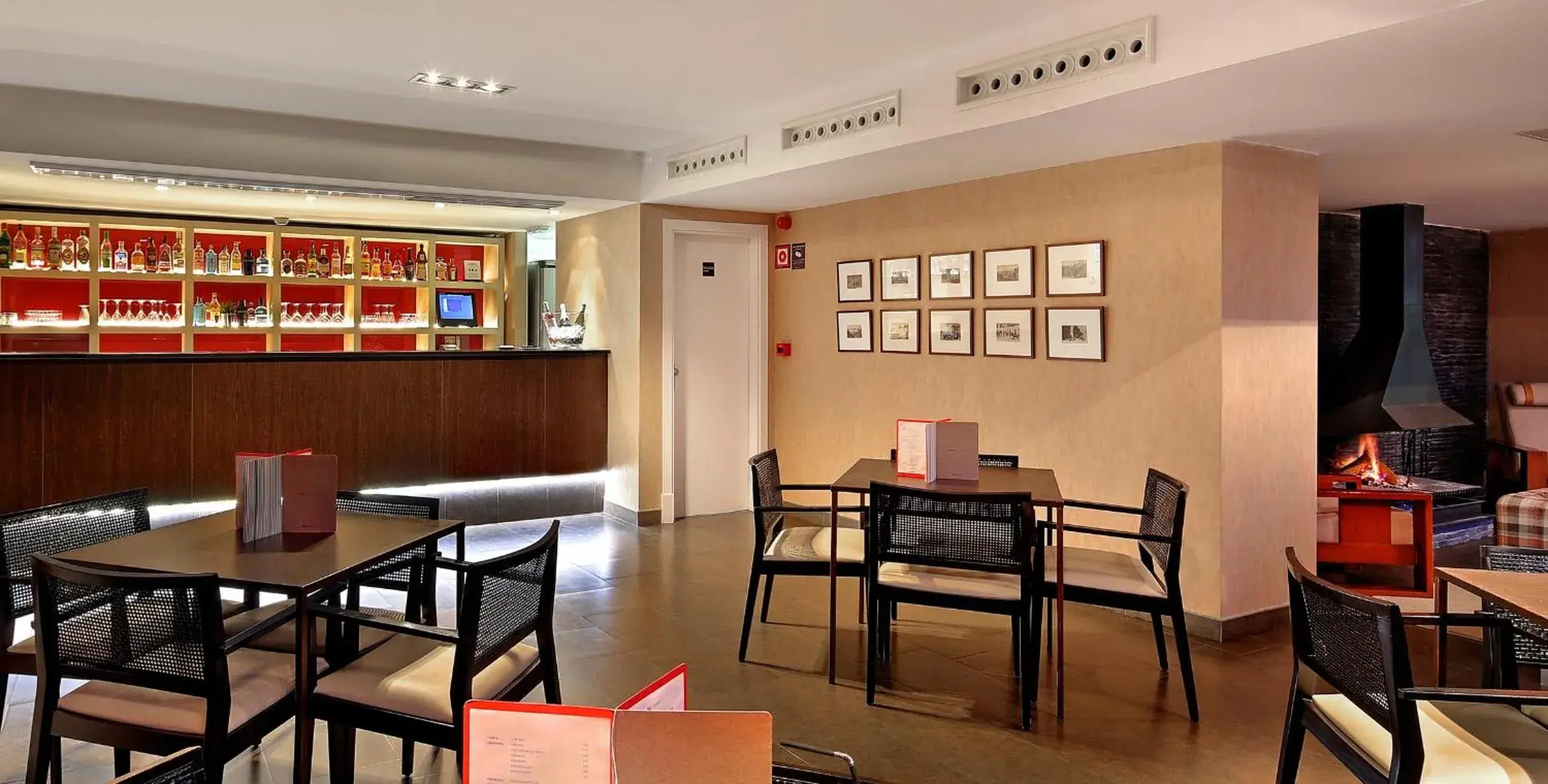 Lounge or bar in HG Cerler Lounge or bar in HG Cerler