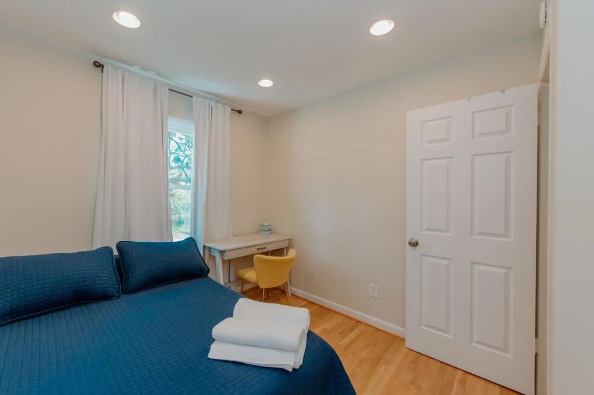 5 bedrooms with 4 Full Bath Fire Pit BBQ and Plush Amen on 1 2 acre