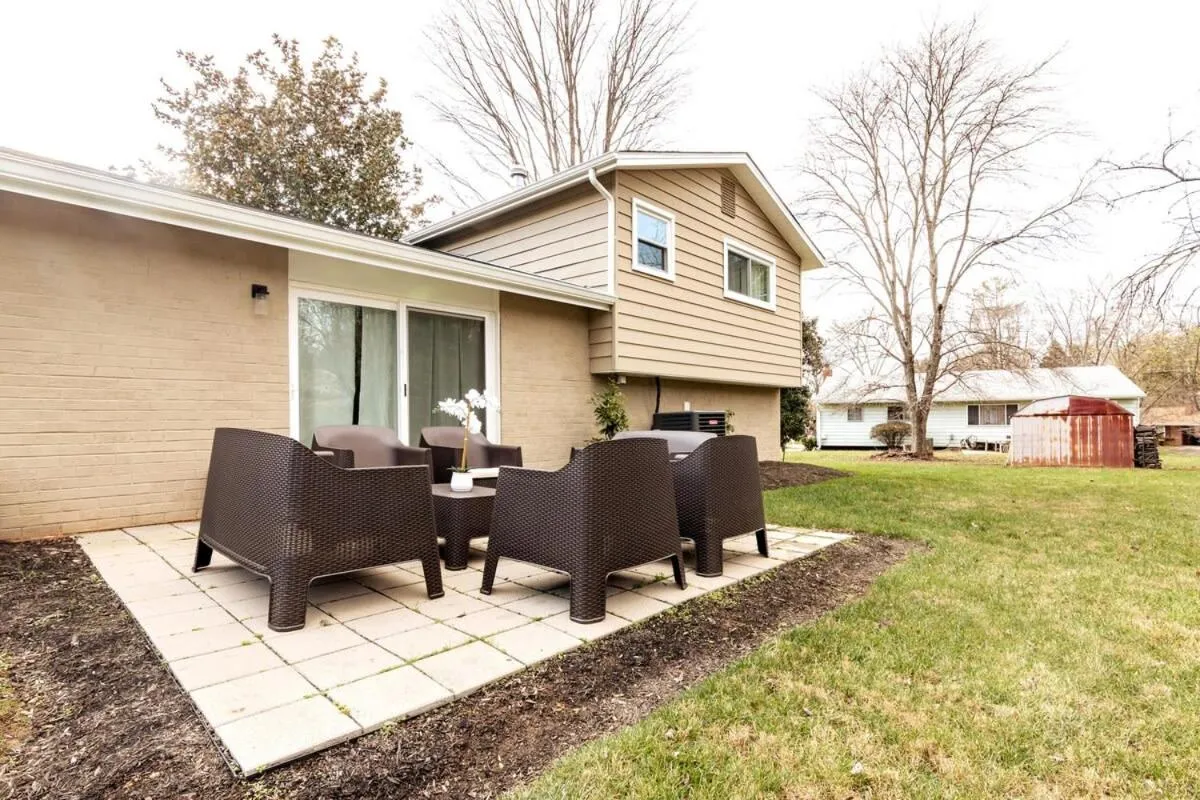 5 bedrooms with 4 Full Bath Fire Pit BBQ and Plush Amen on 1 2 acre