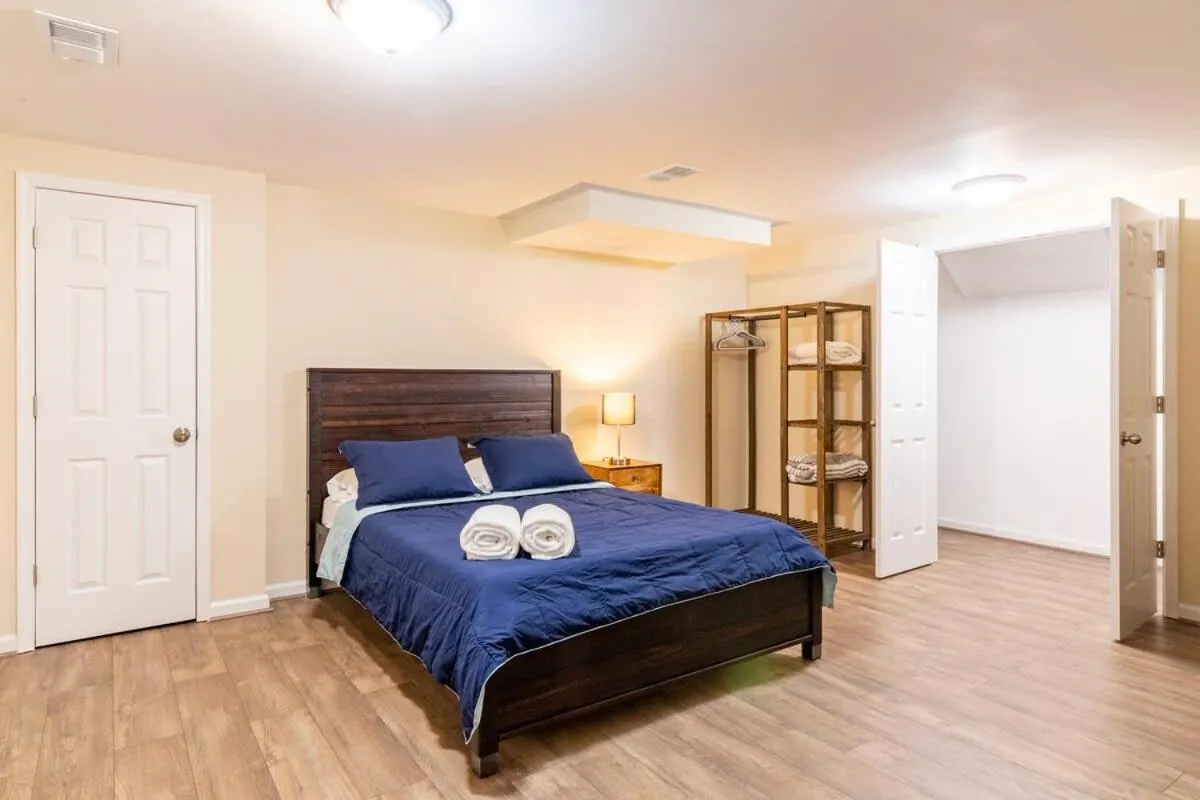 Bed in 5 bedrooms with 4 Full Bath Fire Pit BBQ and Plush Amen on 1 2 acre