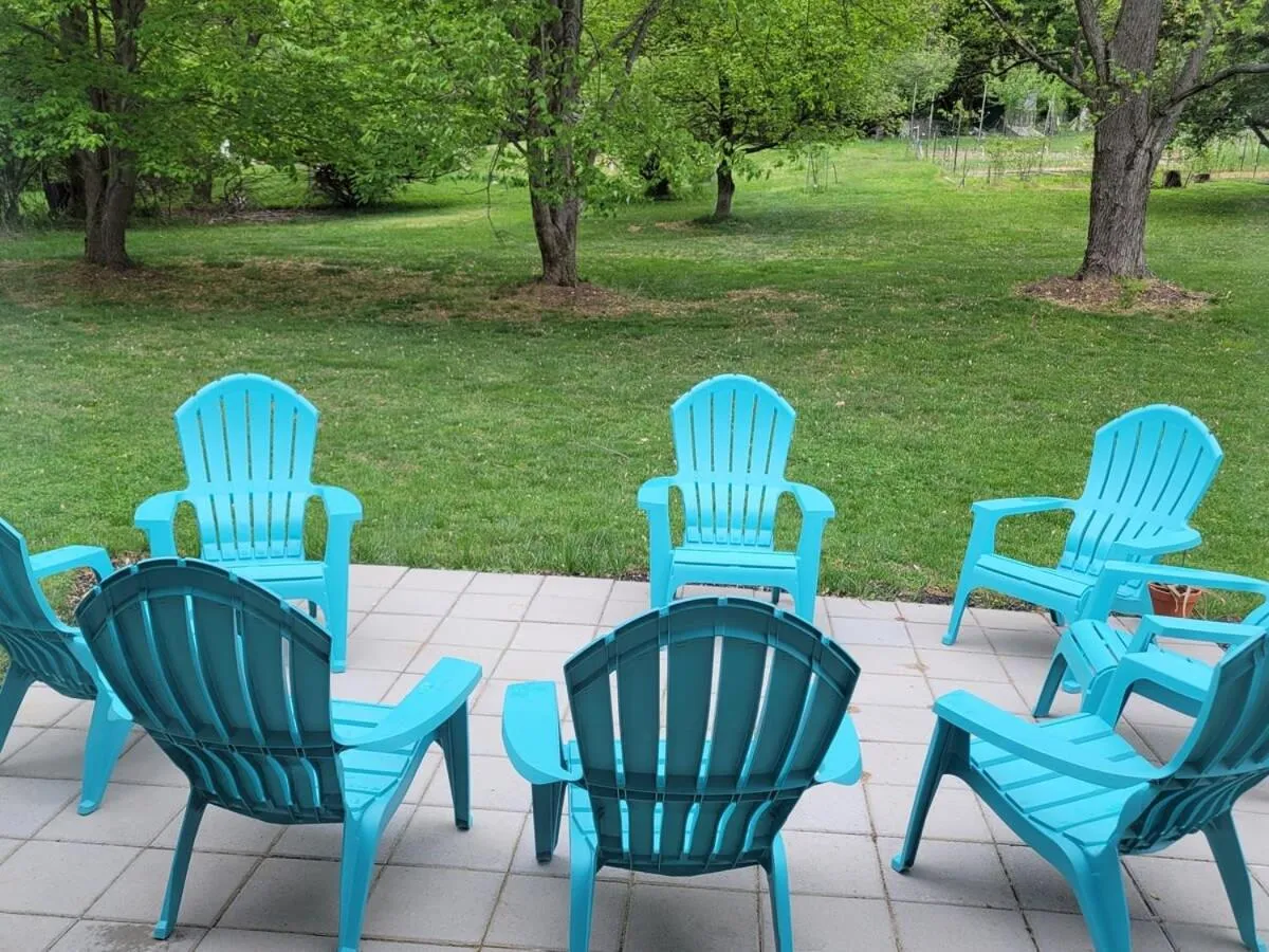 5 bedrooms with 4 Full Bath Fire Pit BBQ and Plush Amen on 1 2 acre