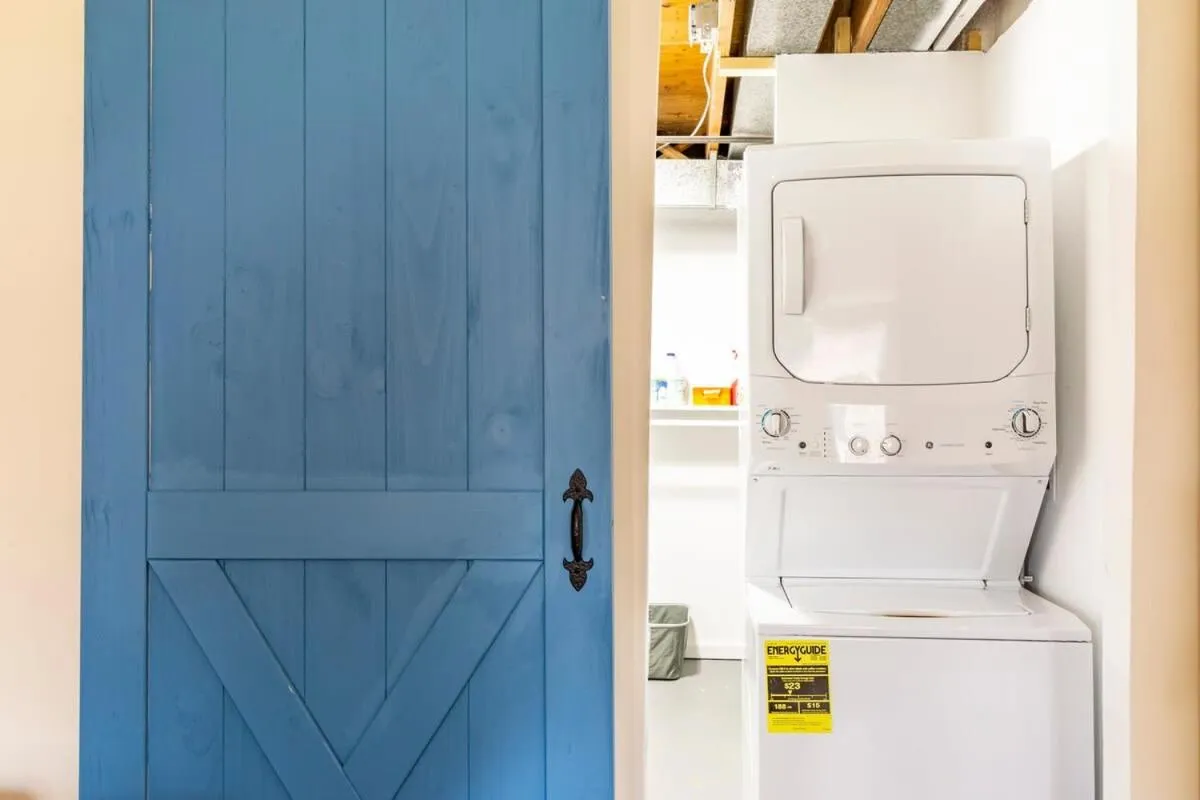 5 bedrooms with 4 Full Bath Fire Pit BBQ and Plush Amen on 1 2 acre