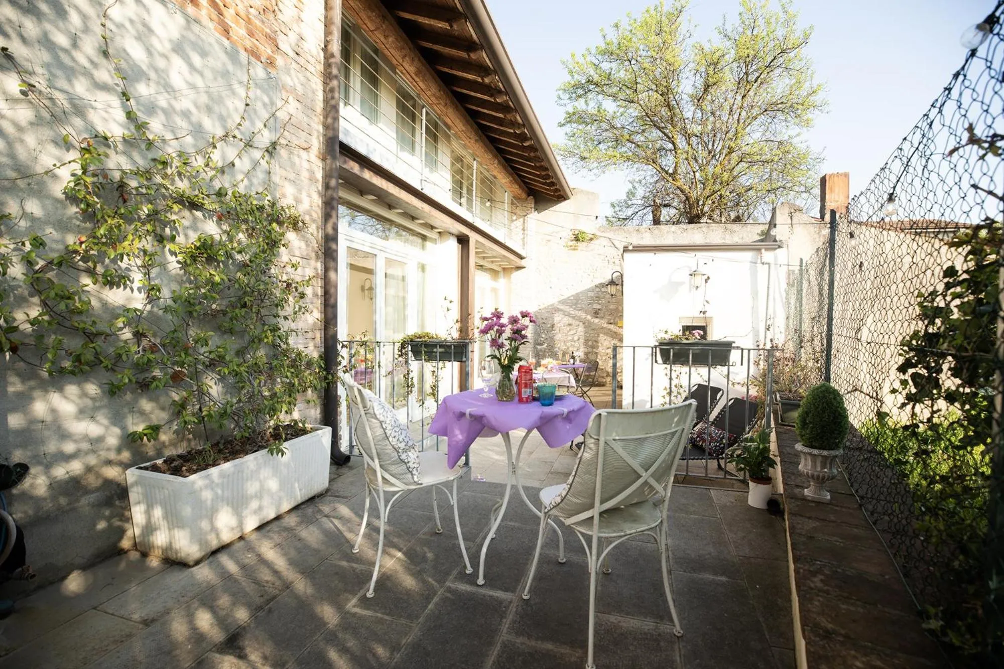 Property building in Relais La Rocca Solferino