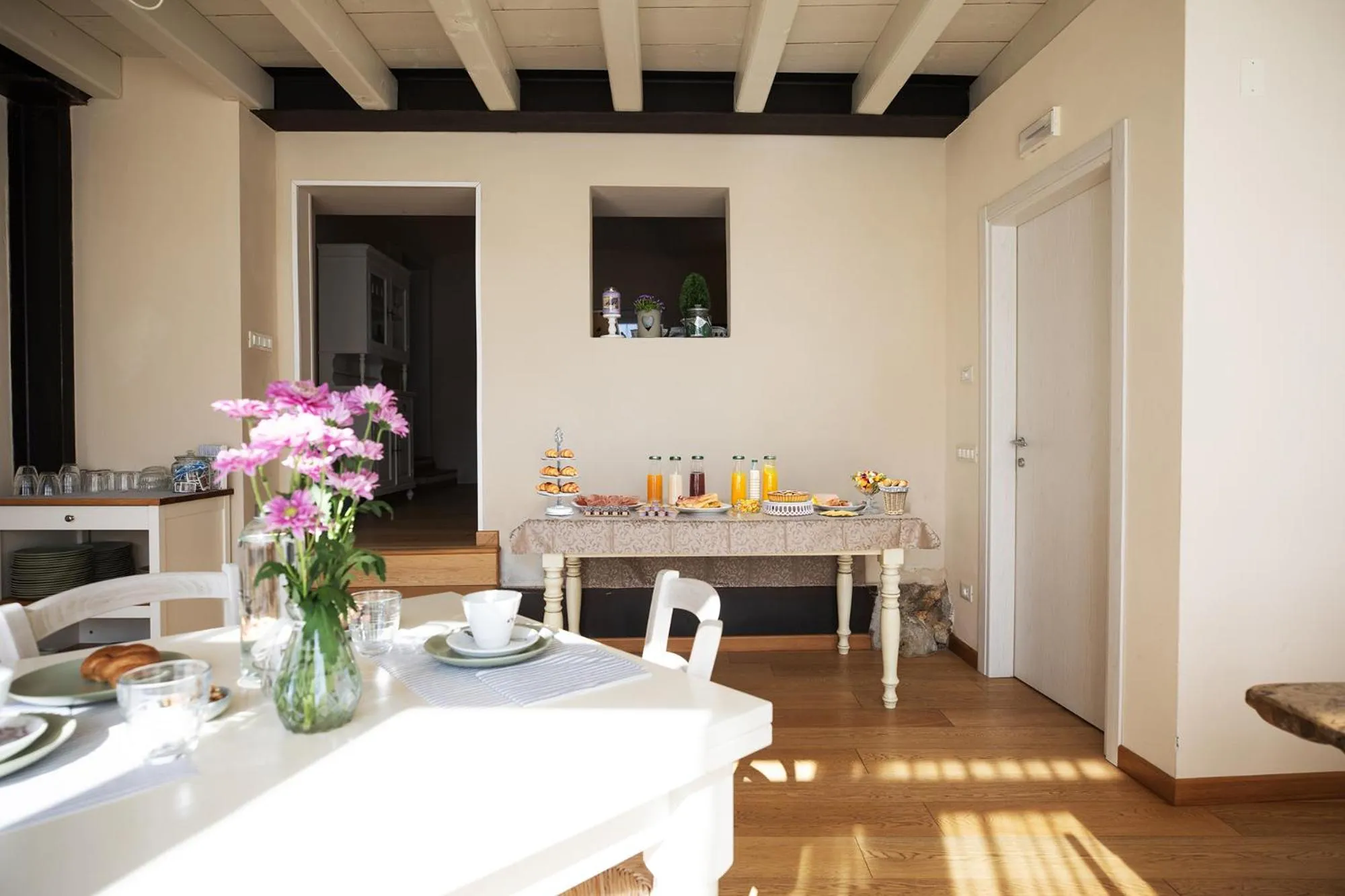 Restaurant/places to eat in Relais La Rocca Solferino