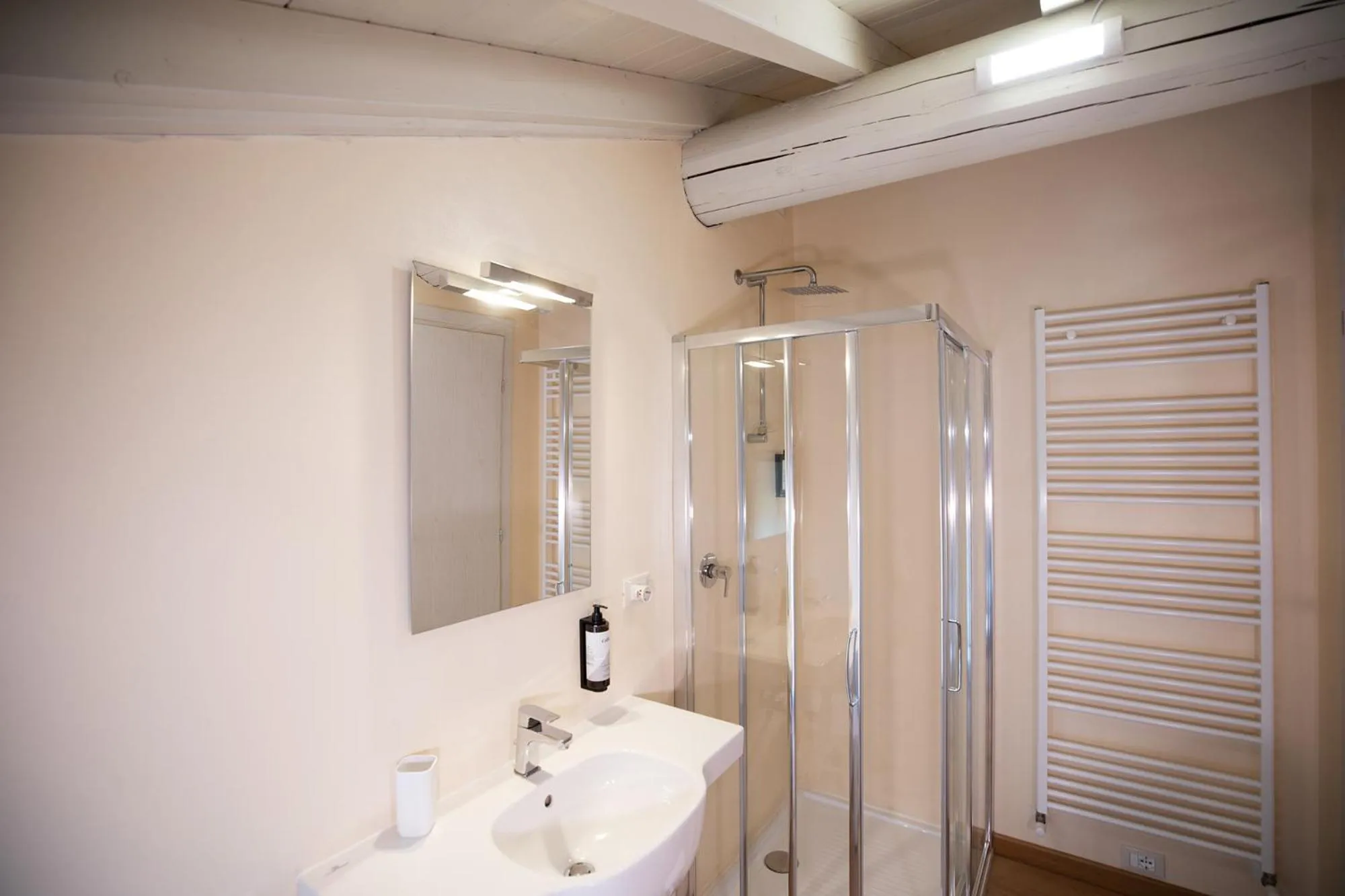 Shower in Relais La Rocca Solferino