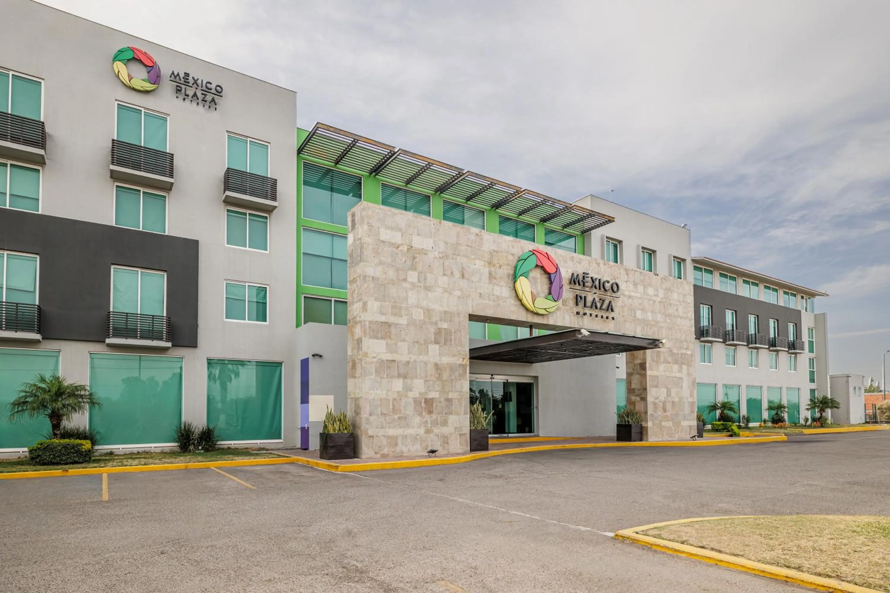 Facade/entrance in Hotel México Plaza Silao Aeropuerto