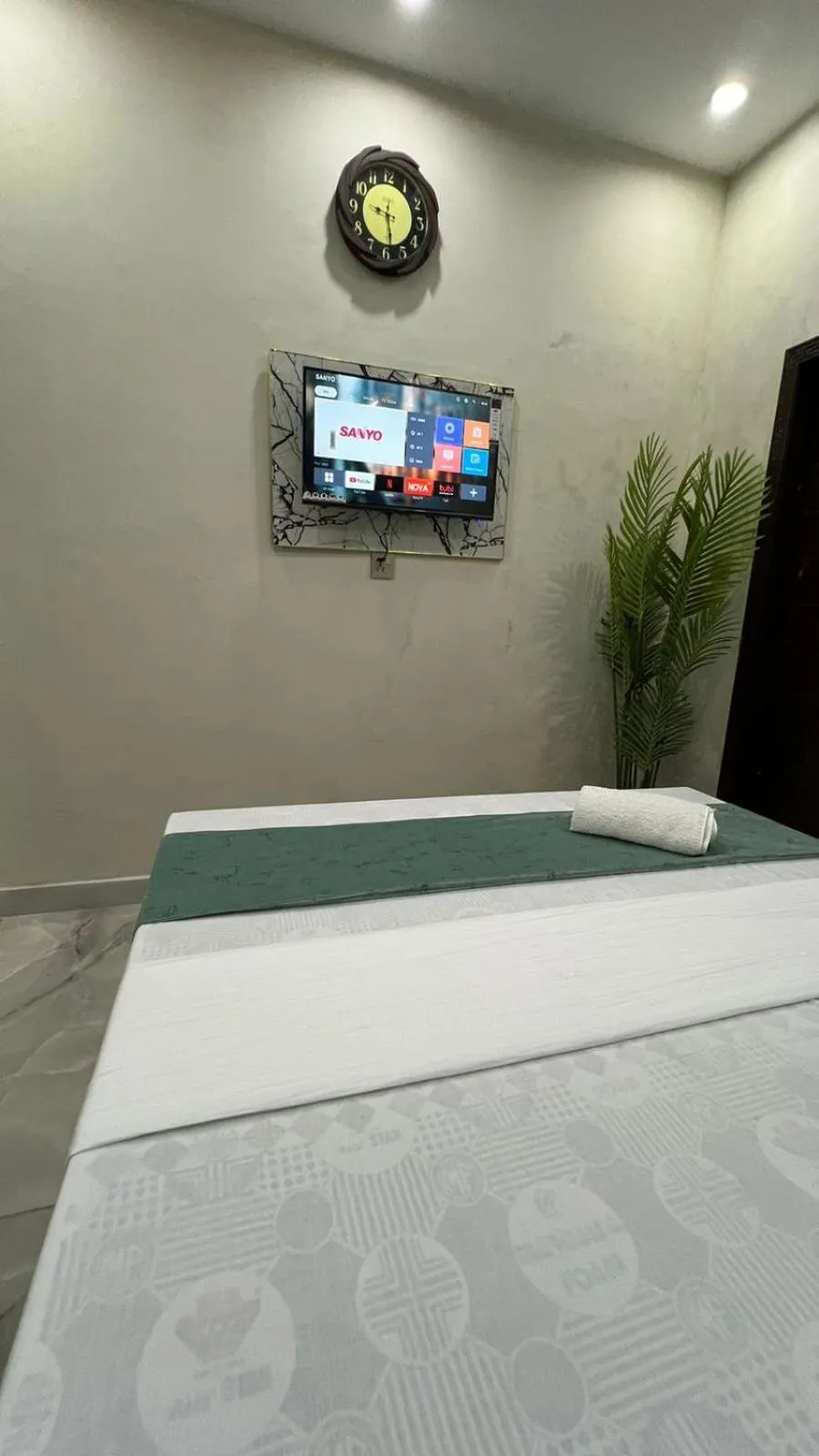 Bedroom, Bed in Hotel new royal palace
