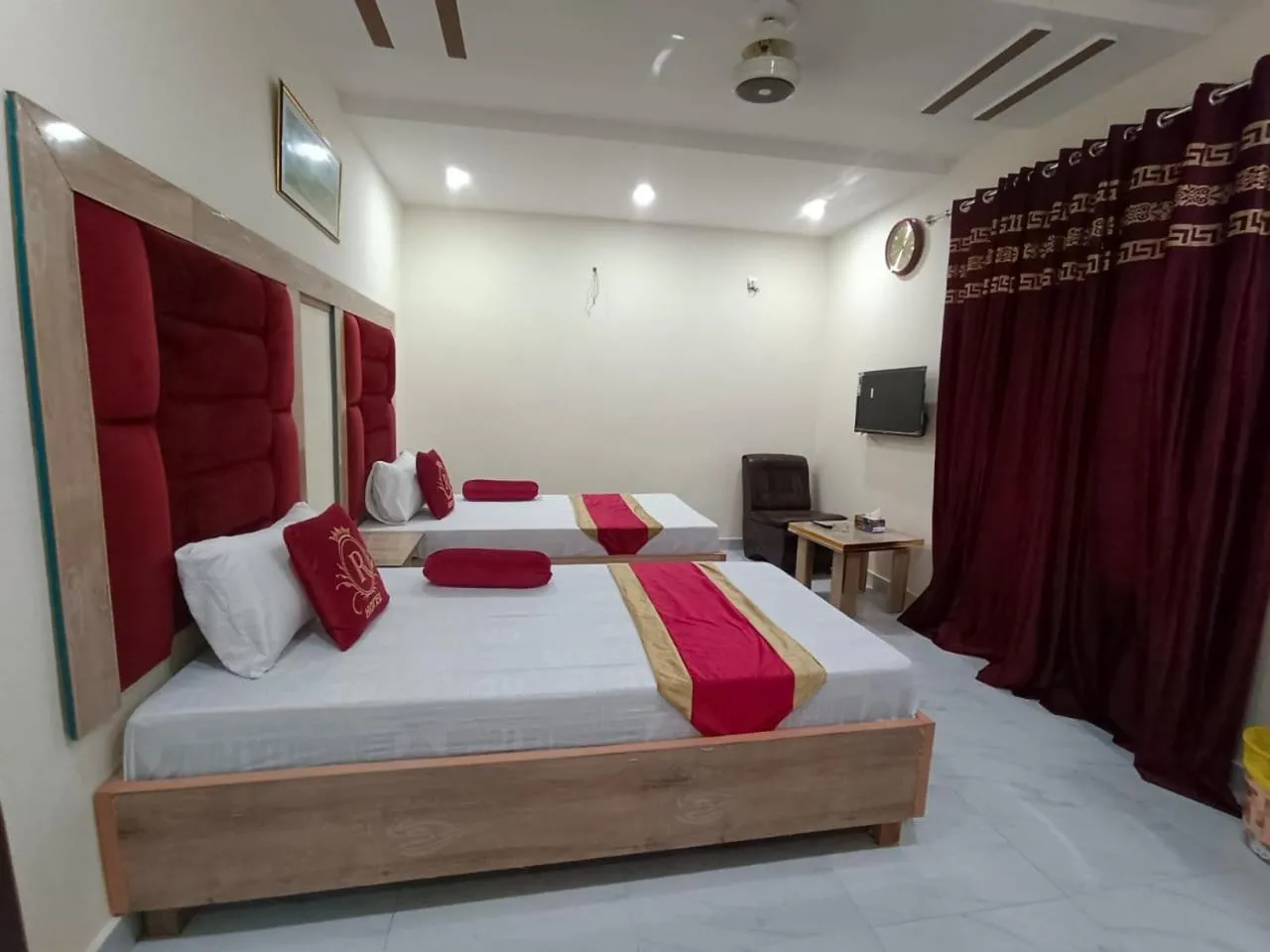 Bed in Hotel new royal palace