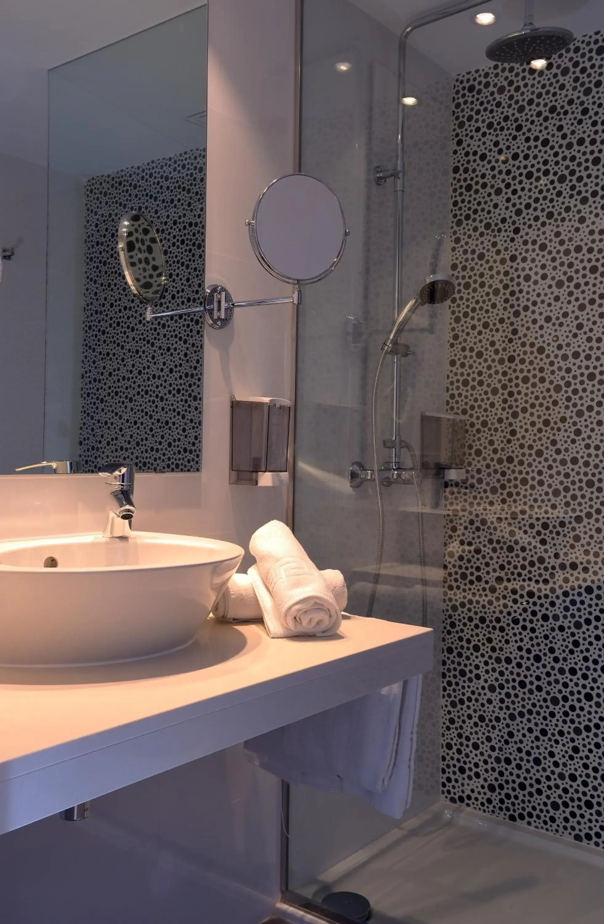 Bathroom in Club Simó Bathroom in Club Simó