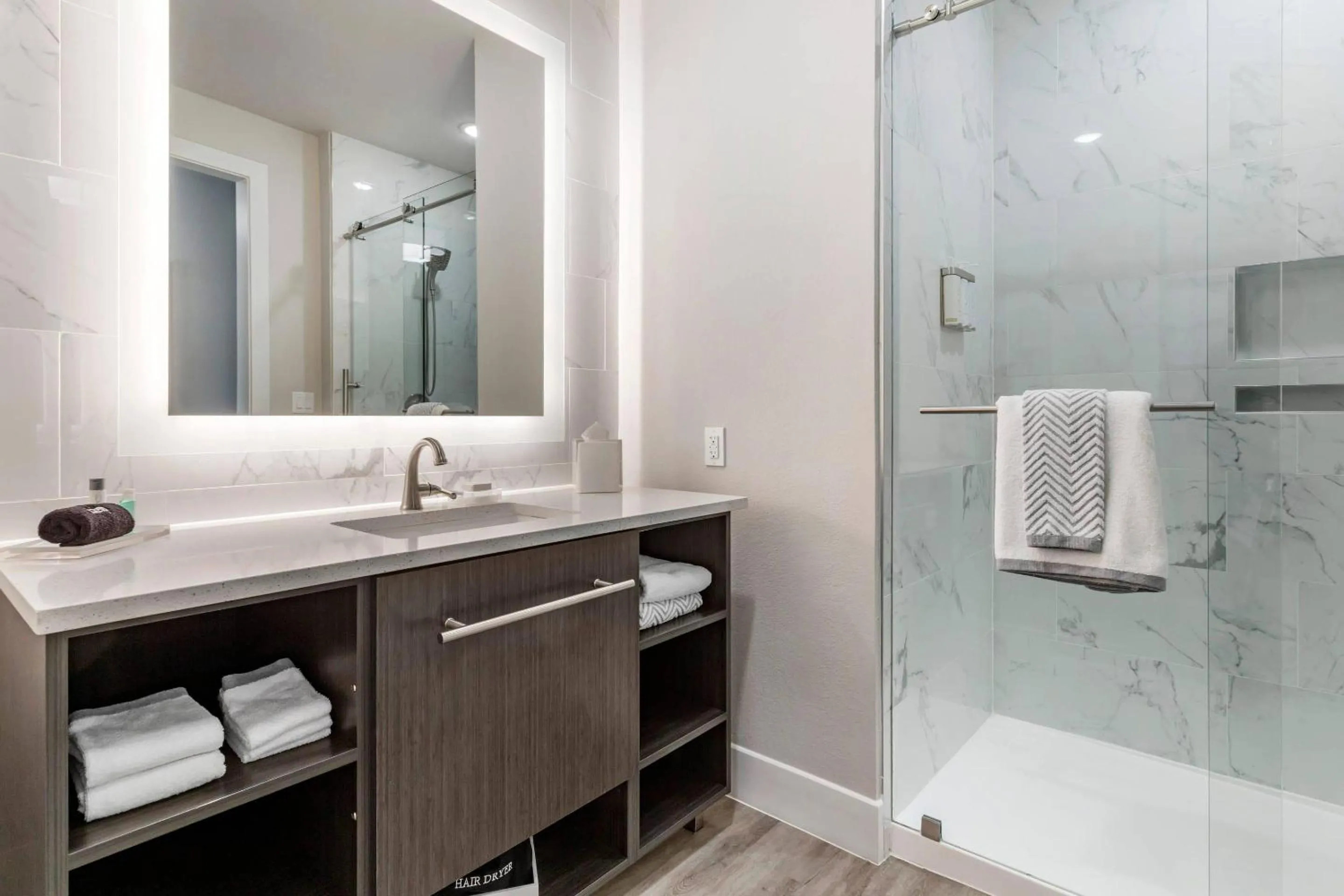 Bedroom in Cambria Hotel Austin Uptown near the Domain