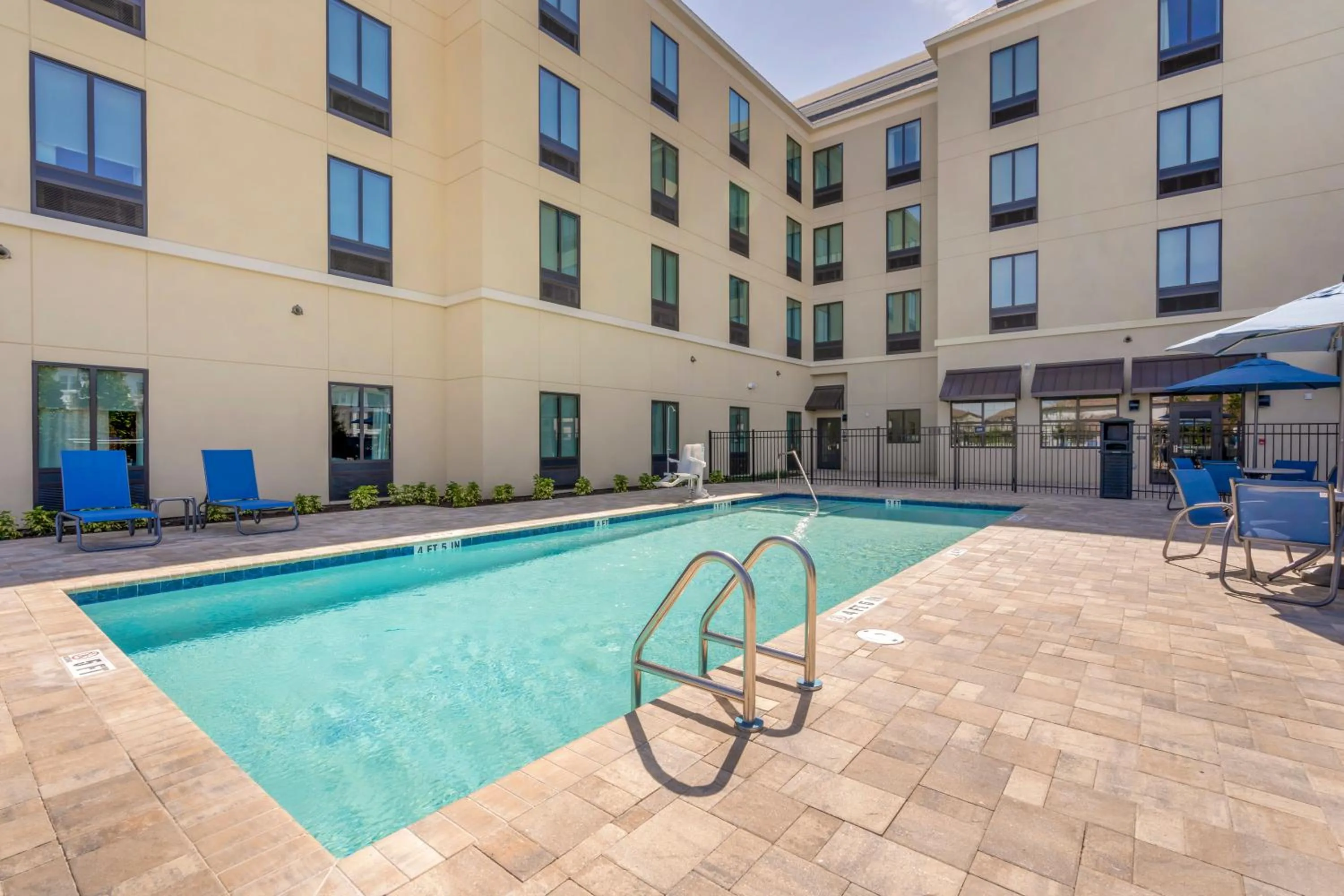 Property building in Pestana Orlando Suites - Lake Buena Vista