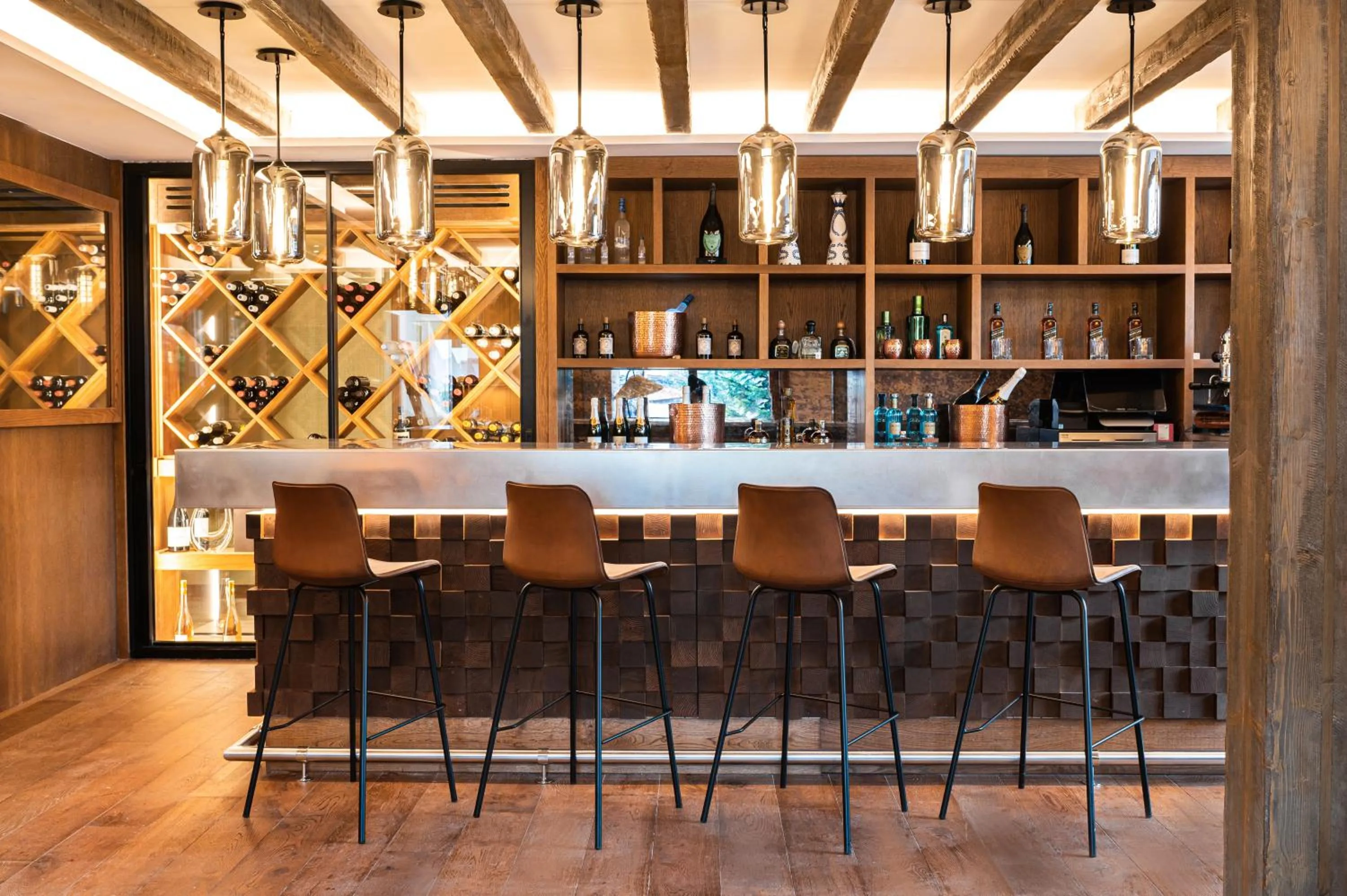 Restaurant/places to eat in Hotel Maribel