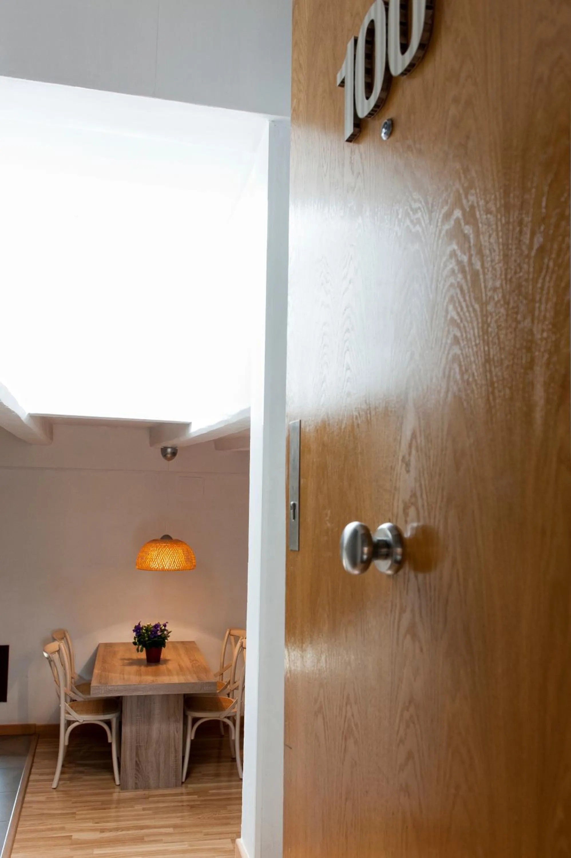 Dining area in MH Apartments Liceo