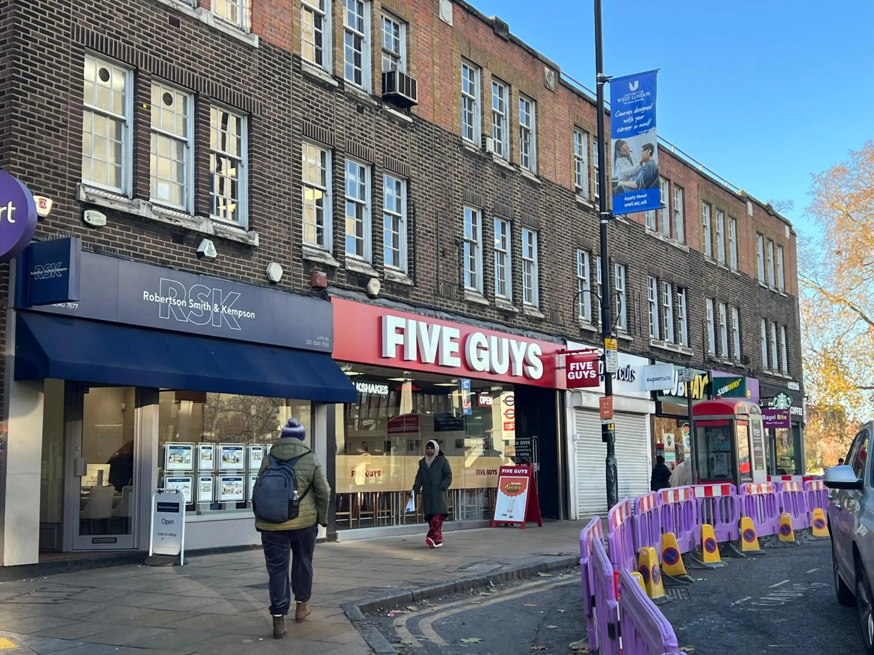 Neighbourhood in Belvue Serviced Apartment - Ealing Broadway