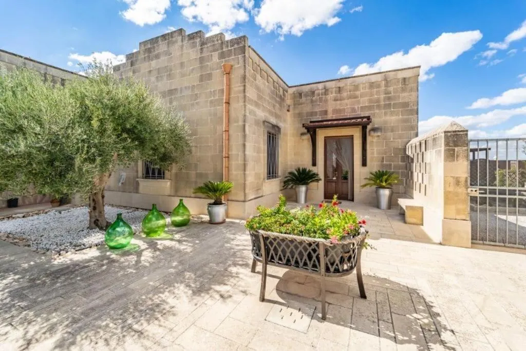 Property building in Villa Matera