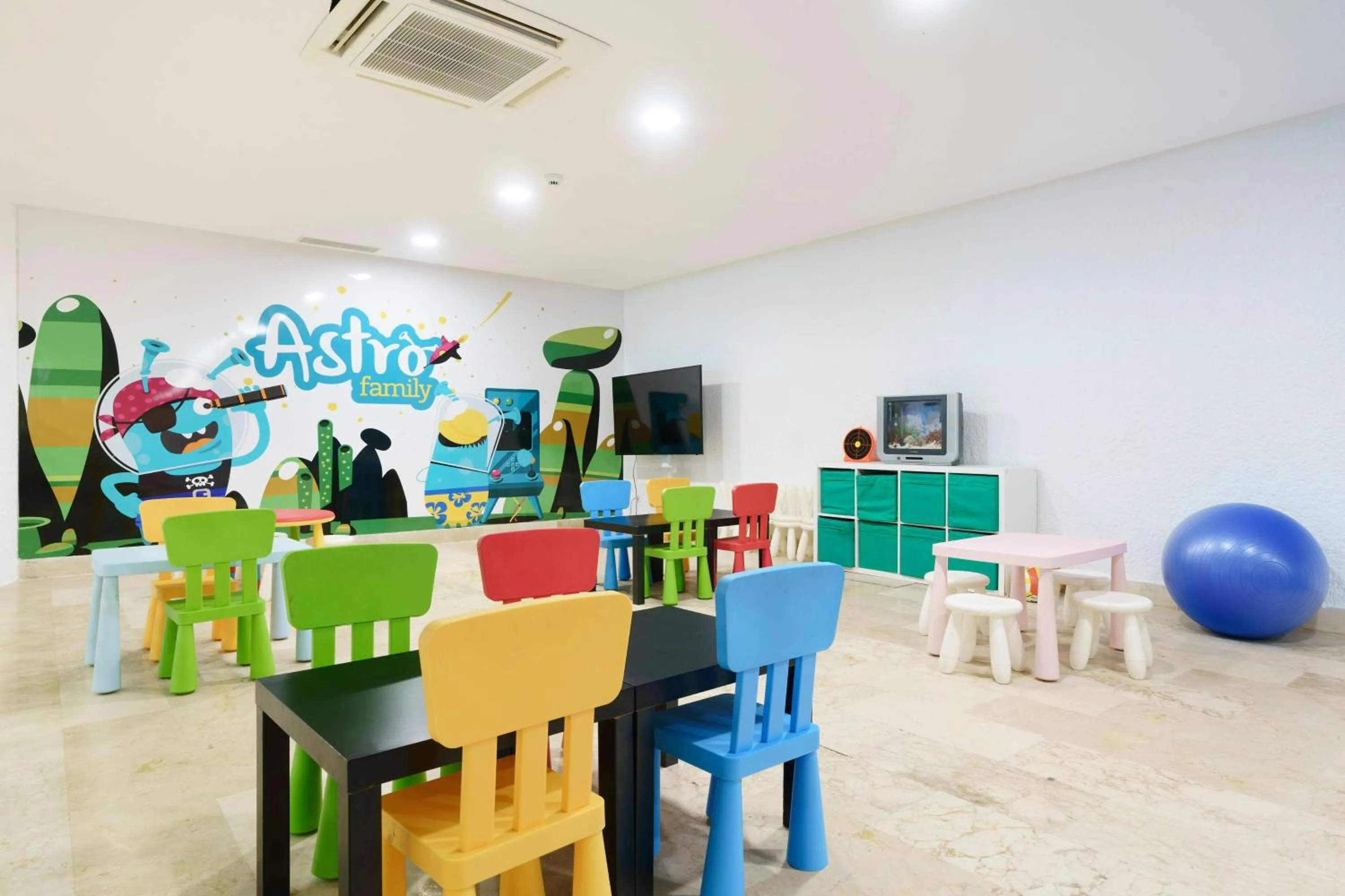 Lounge or bar in AluaSun Doblemar