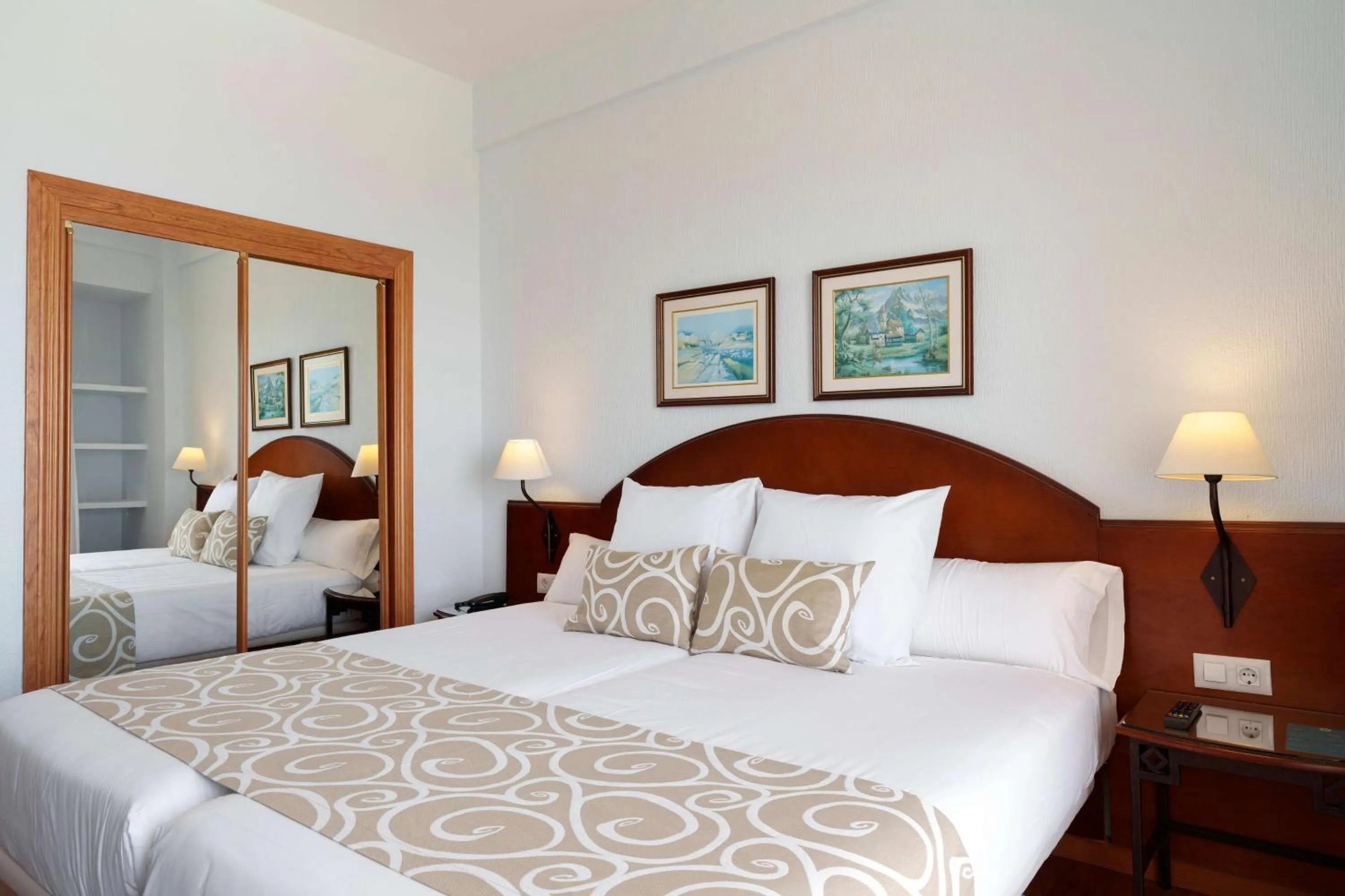 Bedroom, Bed in AluaSun Doblemar