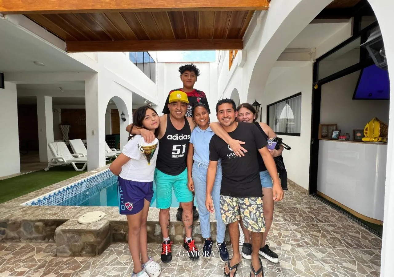 Guests in Gamora Hotel Playa