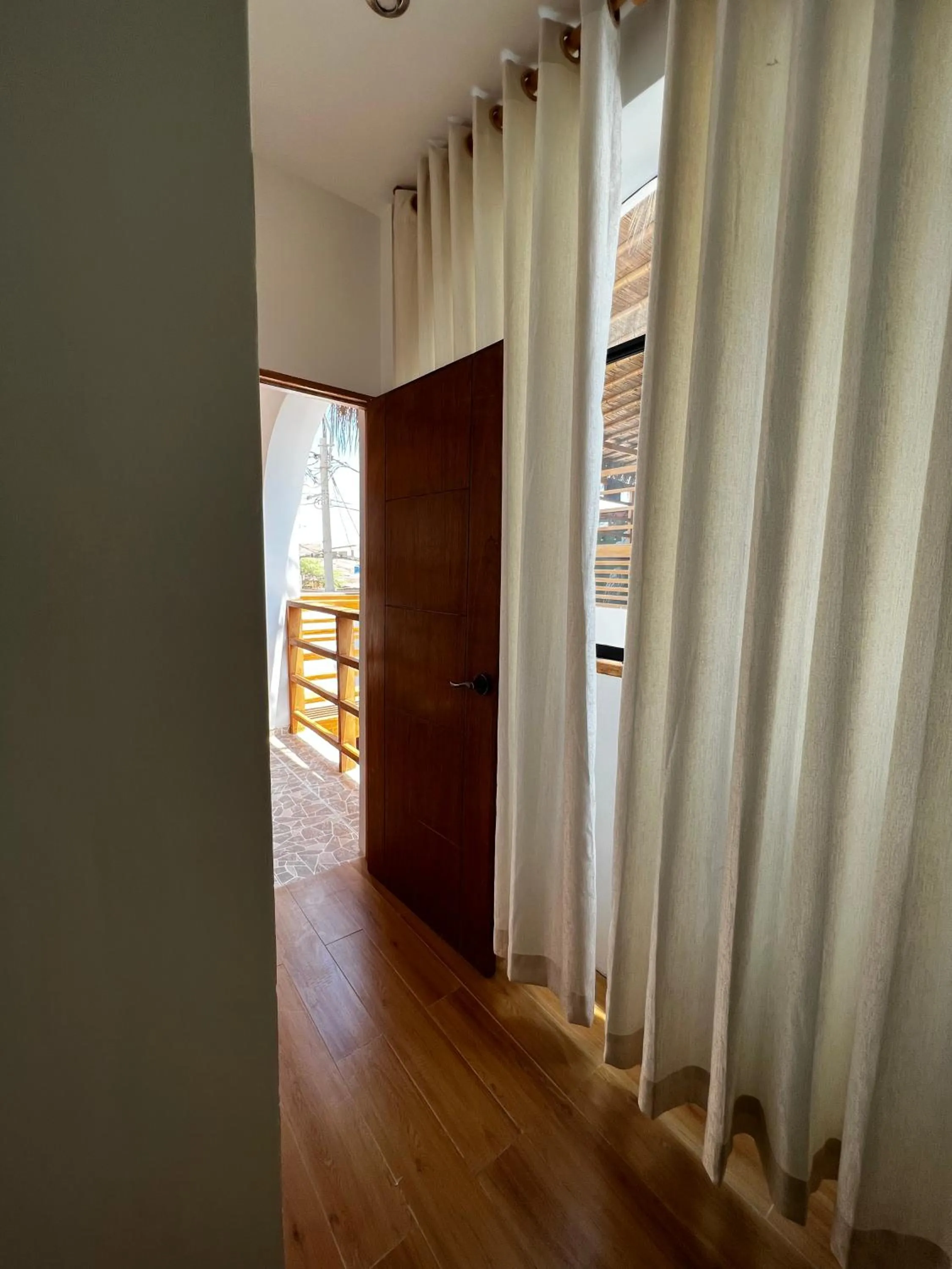 wardrobe in Gamora Hotel Playa