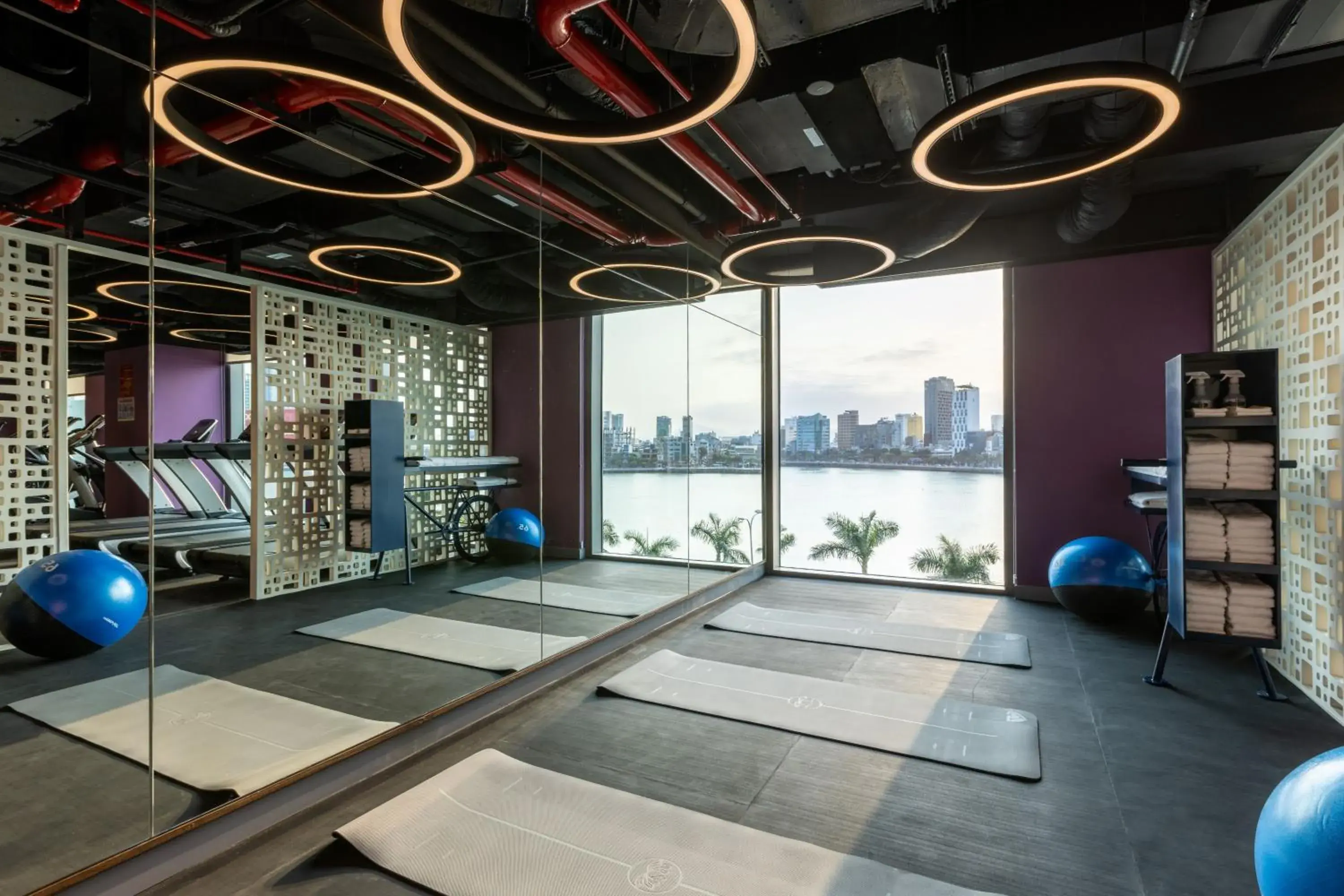 Fitness centre/facilities in Wink Icon Hotel Danang Riverside - 24hrs Stay & Rooftop Pool Bar Fitness centre/facilities in Wink Icon Hotel Danang Riverside - 24hrs Stay & Rooftop Pool Bar