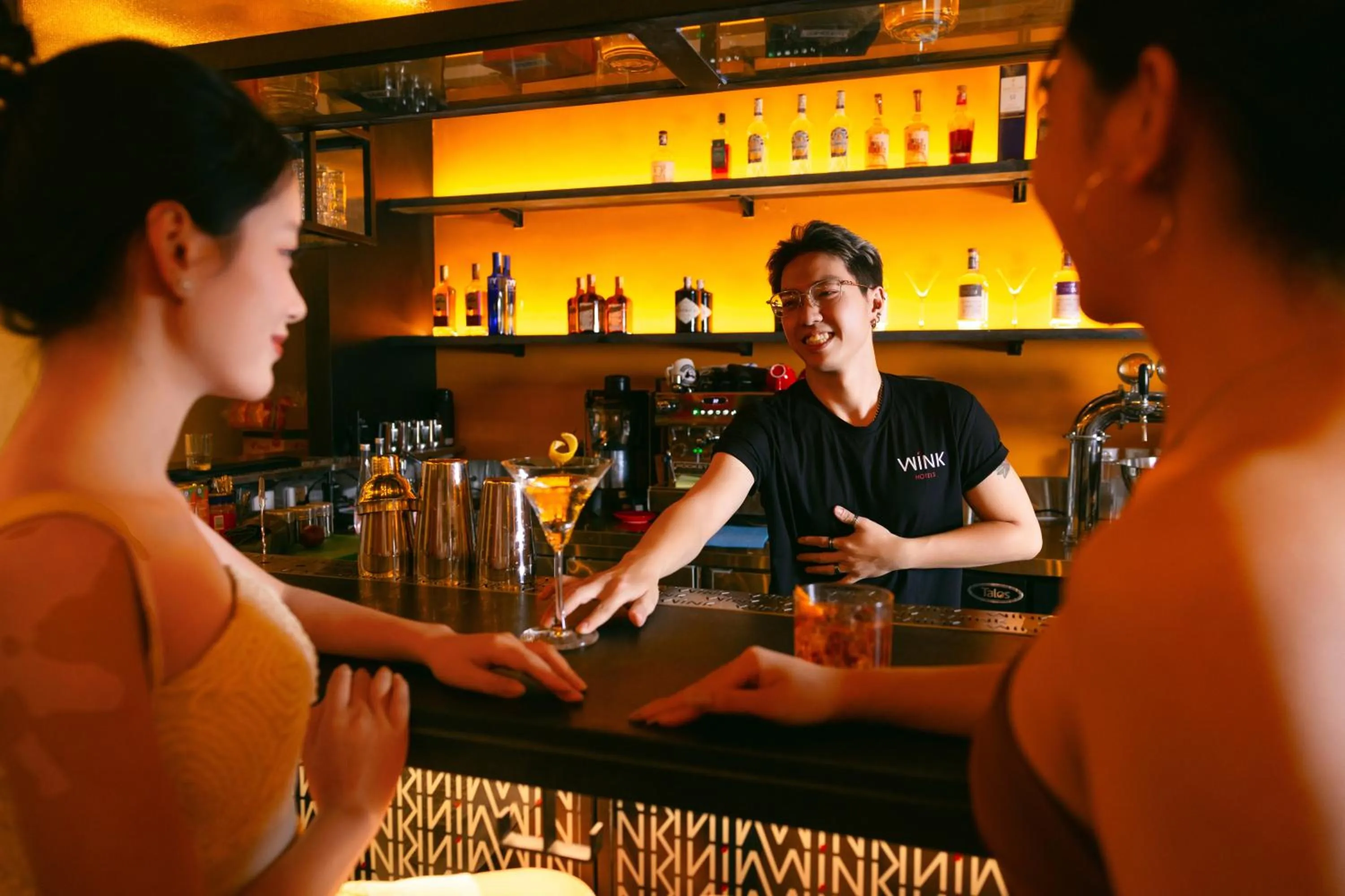 Lounge or bar in Wink Icon Hotel Danang Riverside - 24hrs Stay & Rooftop Pool Bar