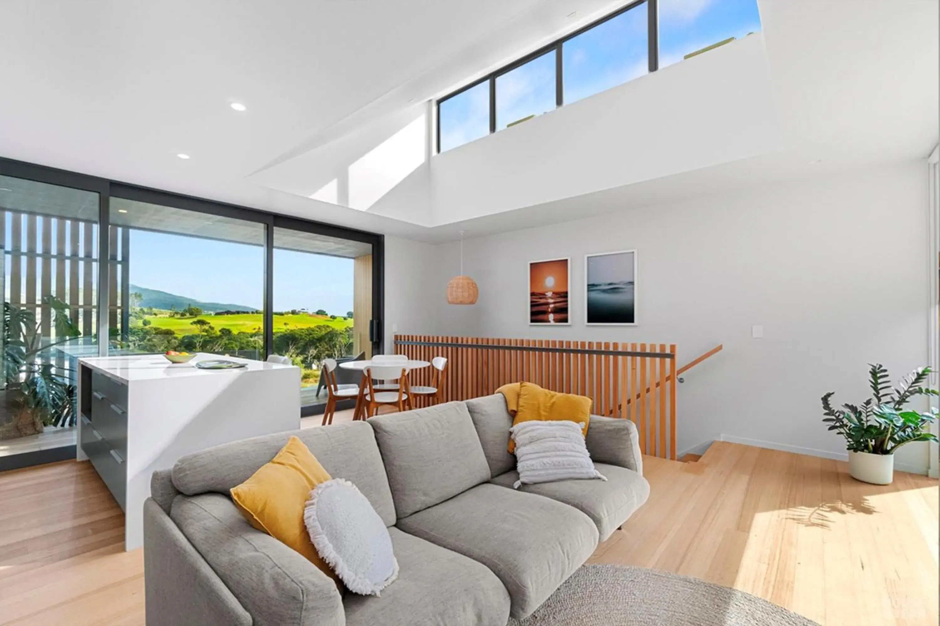 Coastal Living in Comfort Coastal Living in Comfort