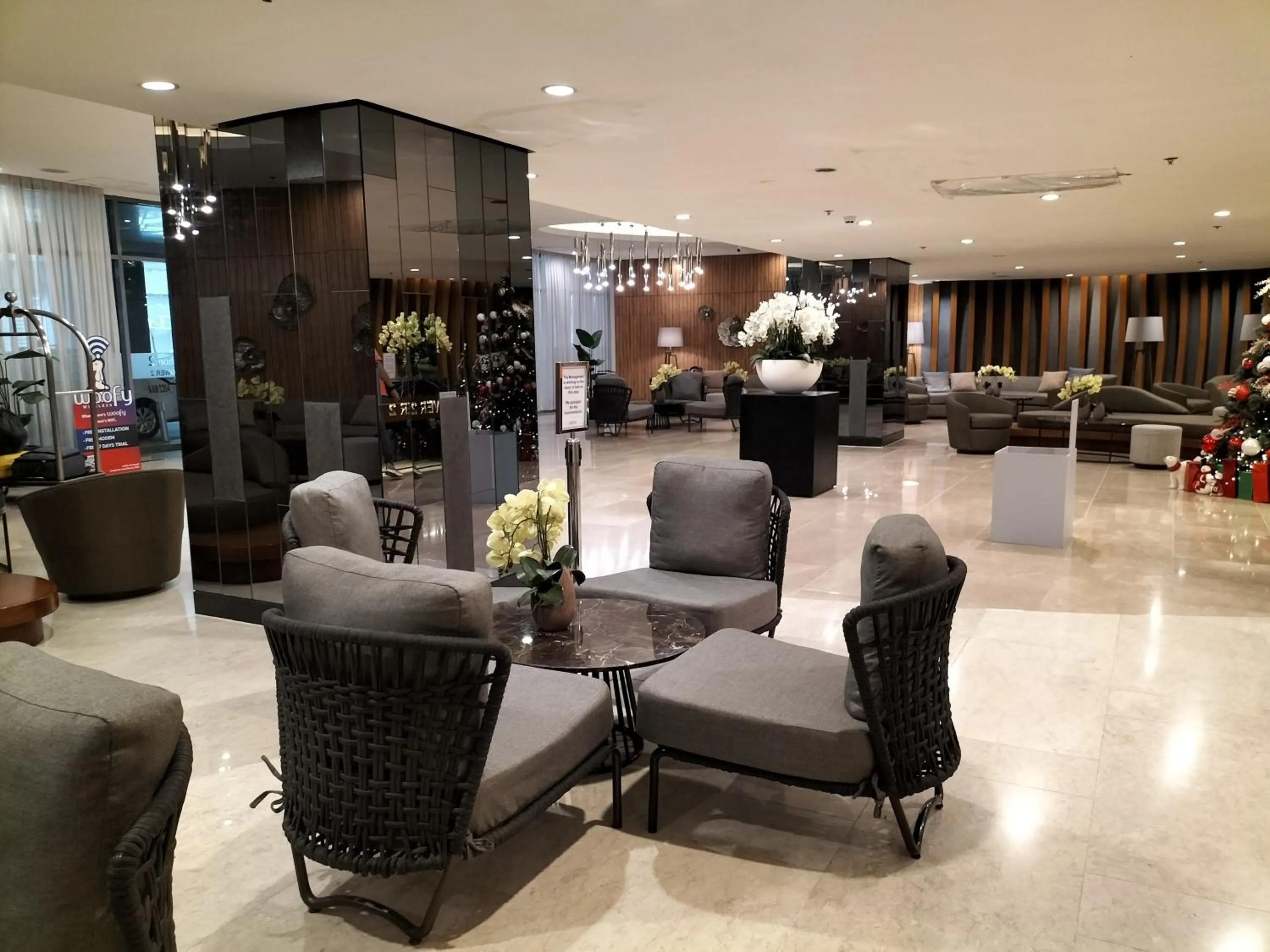 Property building in Cozy22 1BR at Shore2 Tower2