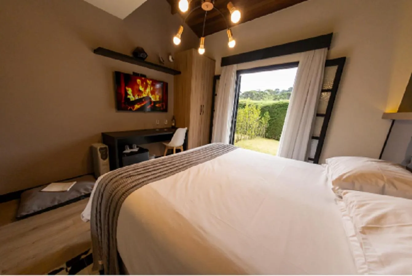 Bed in Pousada Terrazzo Bonjardim - by Easy Hotéis