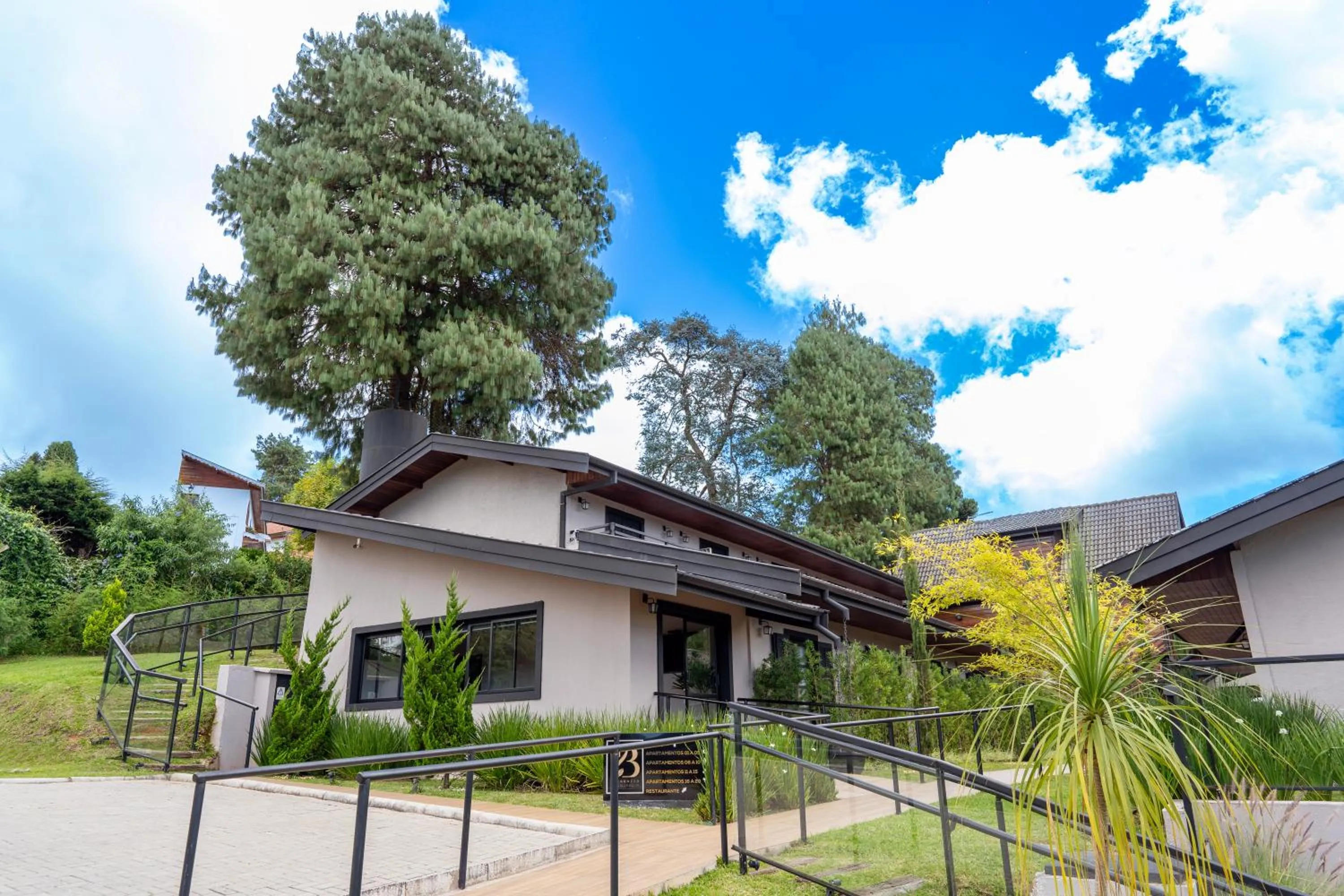 Property building in Pousada Terrazzo Bonjardim - by Easy Hotéis