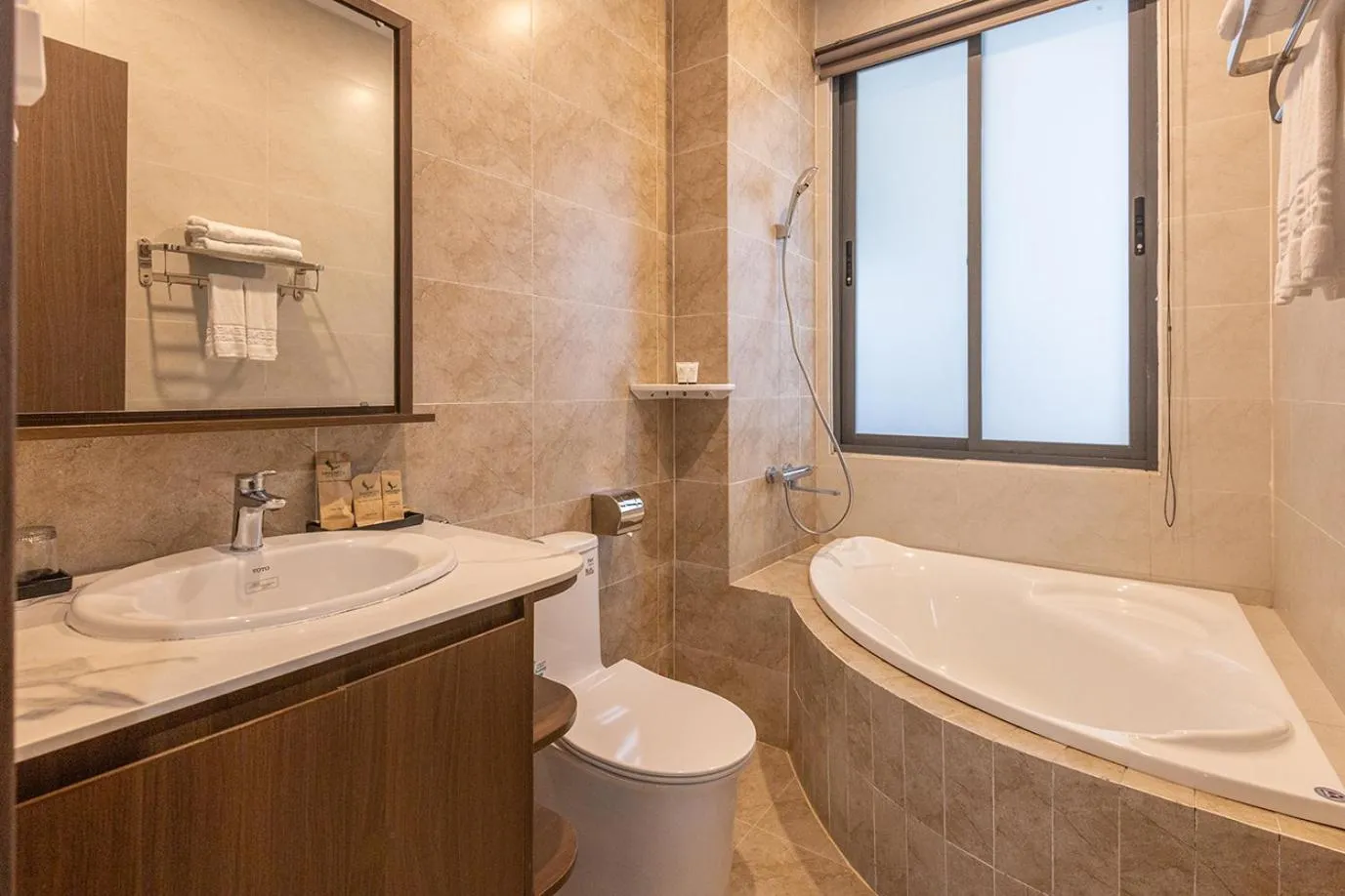 Bath in GREENECO DA LAT HOTEL - Khách sạn Green Eco Đà Lạt