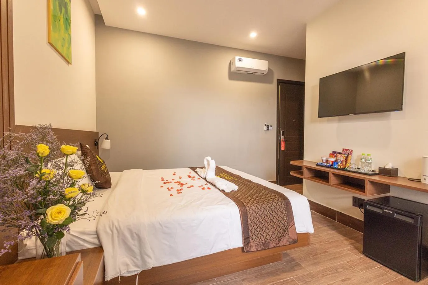 Bedroom, Bed in GREENECO DA LAT HOTEL - Khách sạn Green Eco Đà Lạt